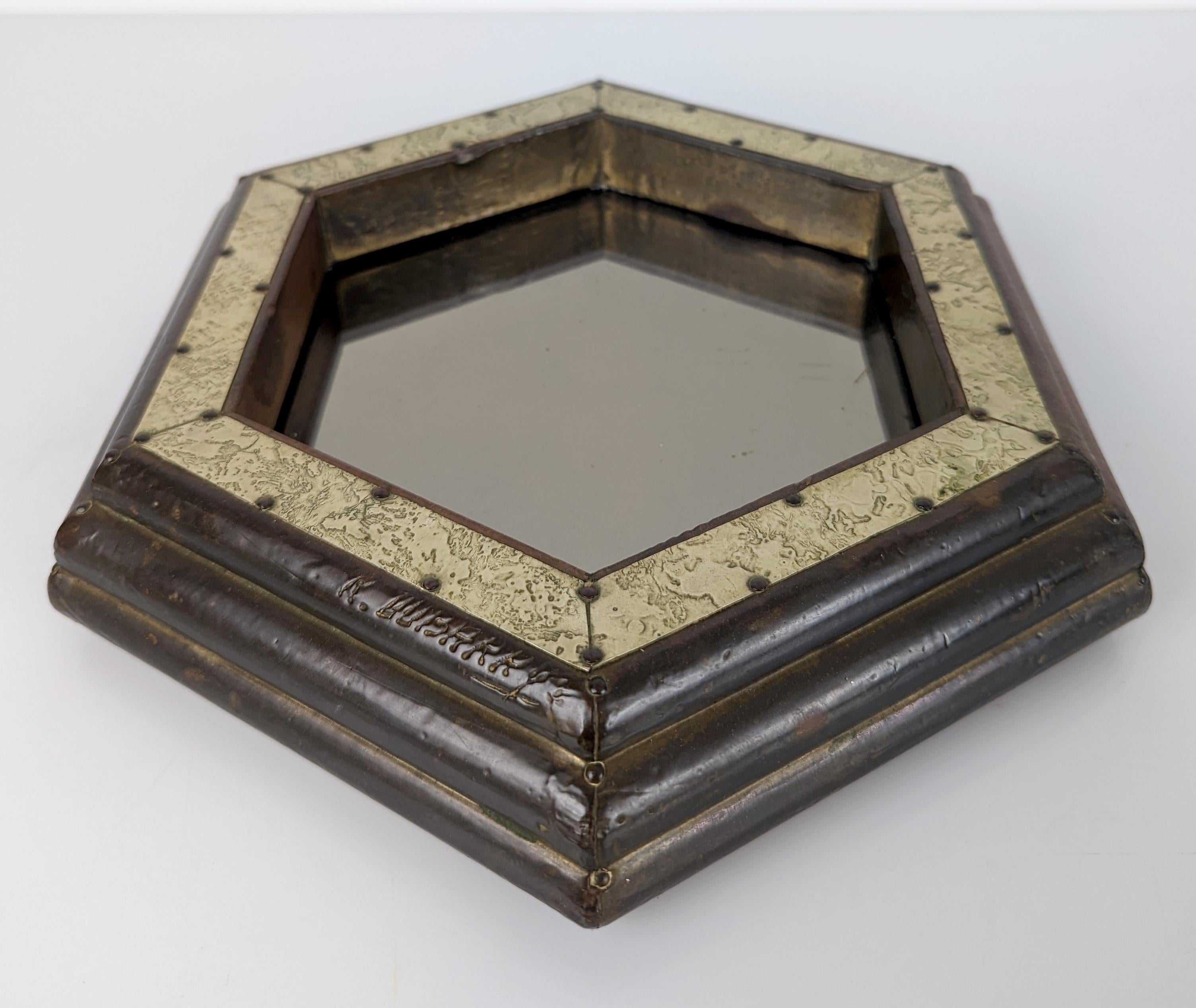 Fin du 20e siècle Miroir hexagonal de Rodolfo Dubarry, 1970 en vente