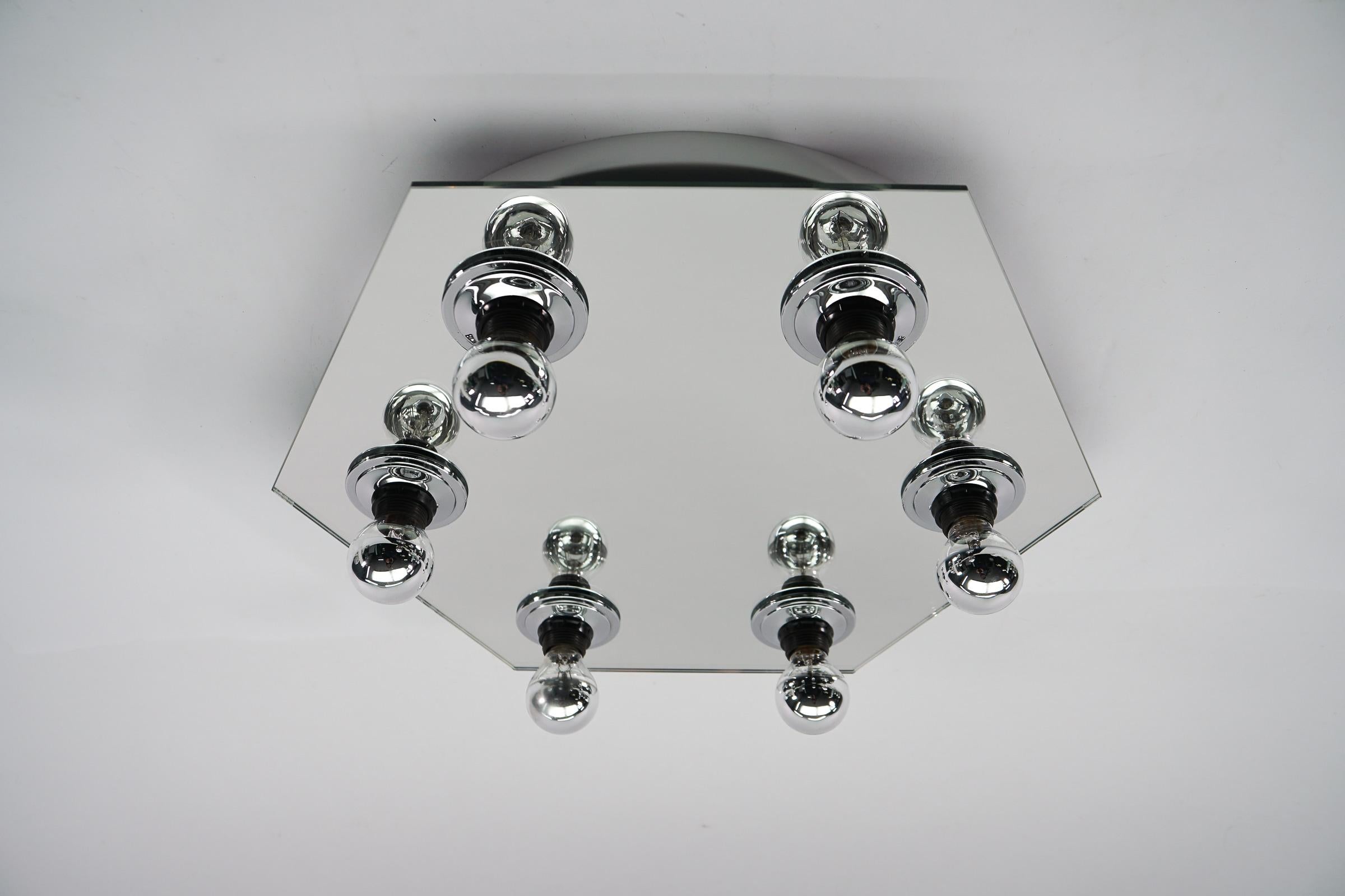 Mid-Century Modern Hexagonal Mirrored Ceiling Lamp With Six Light Bulbs, 1970s Italy For Sale