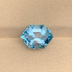 Hexagonal Shape Cyan Blue Brazilian Topaz Gemstone for Ring & Pendant Jewelry