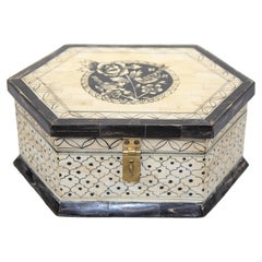 Grande boîte à bijoux décorative mauresque moghol Raj de forme hexagonale