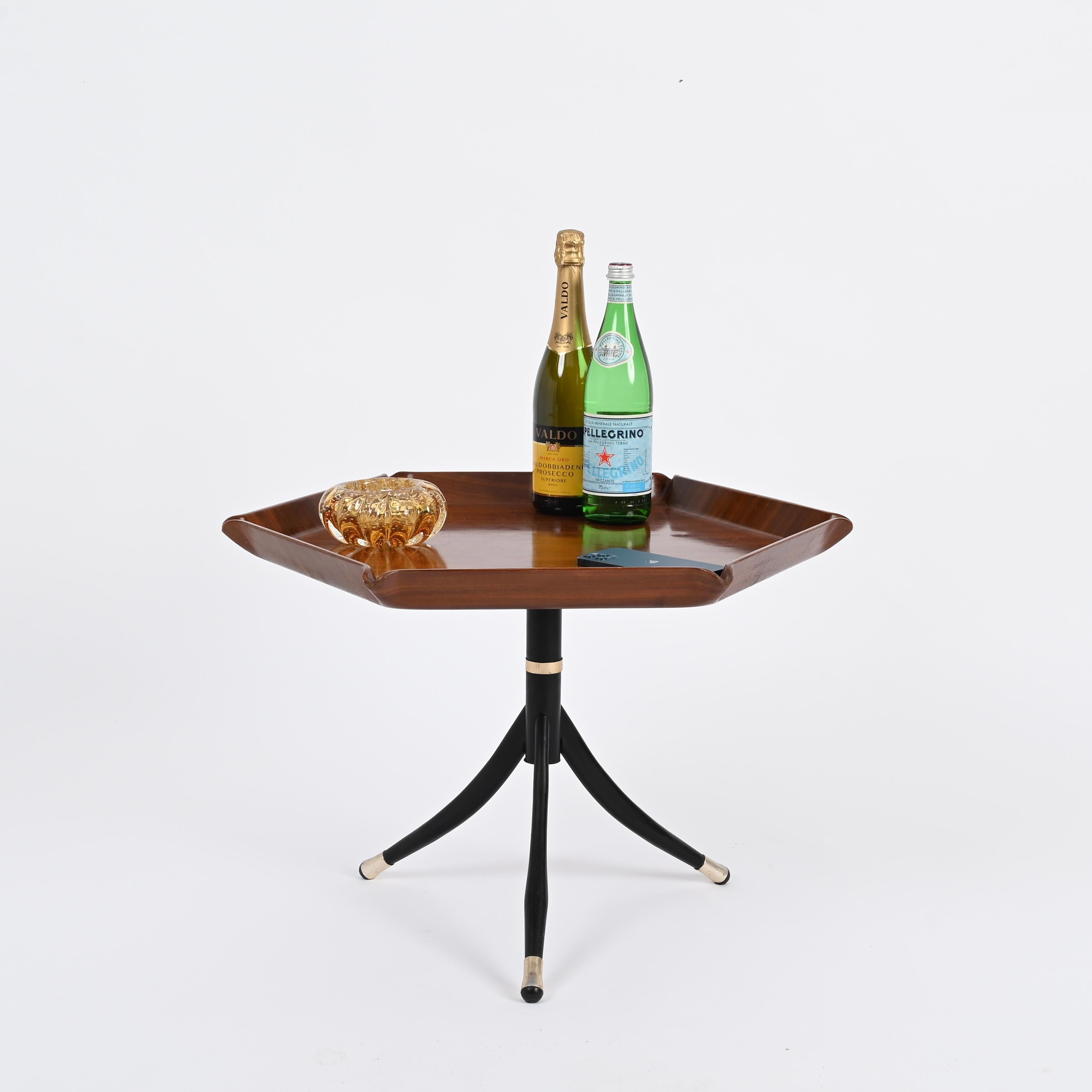 Table d'appoint hexagonale en teck cintré et métal par Campo e Graffi, Italie, années 1960 en vente 1