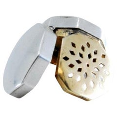 Hexagonal silver-gold vinaigrette box, smooth on both sides, George III period