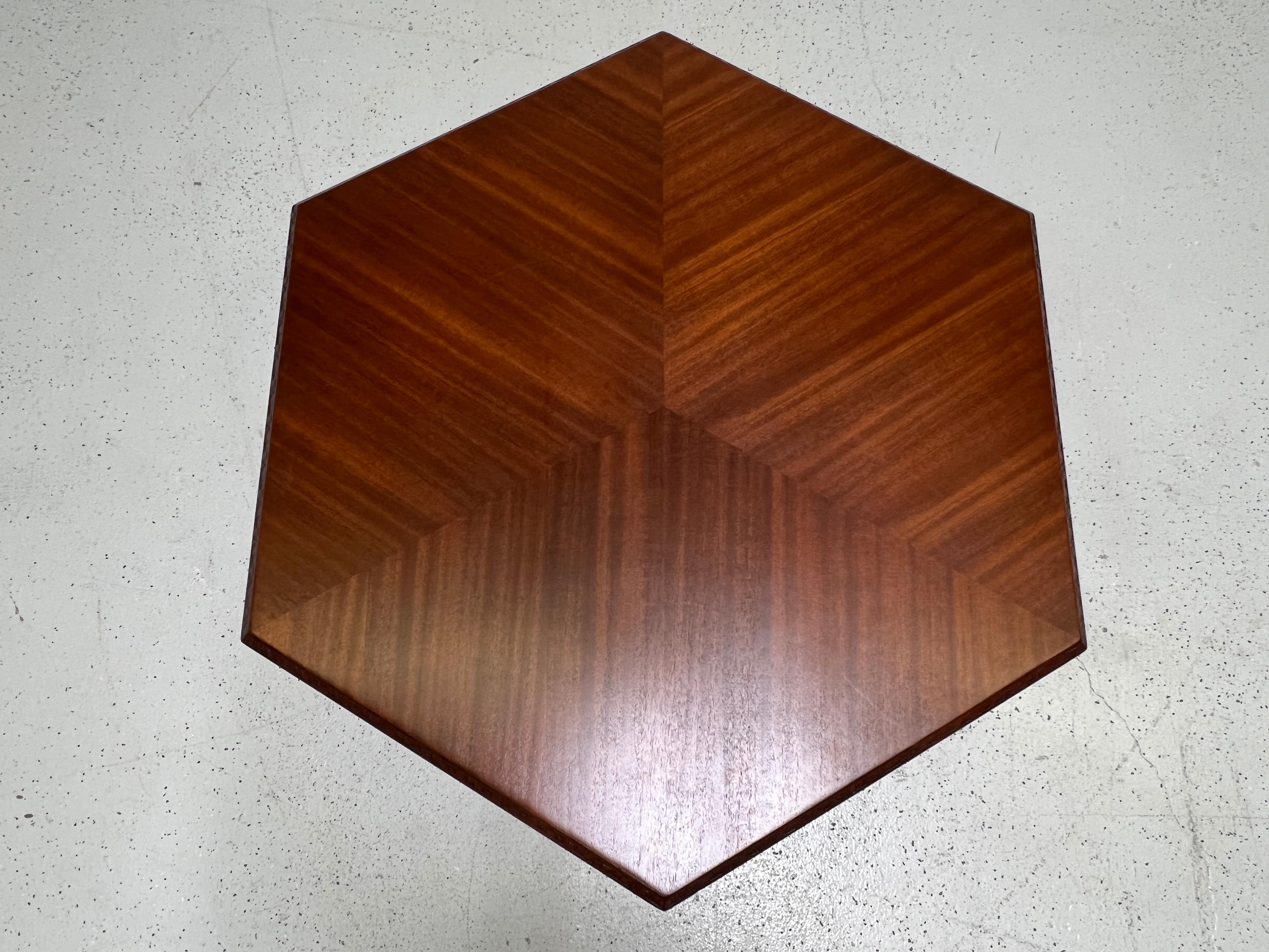 Table basse hexagonale Taliesin de Frank Lloyd Wright pour Henredon en vente 1