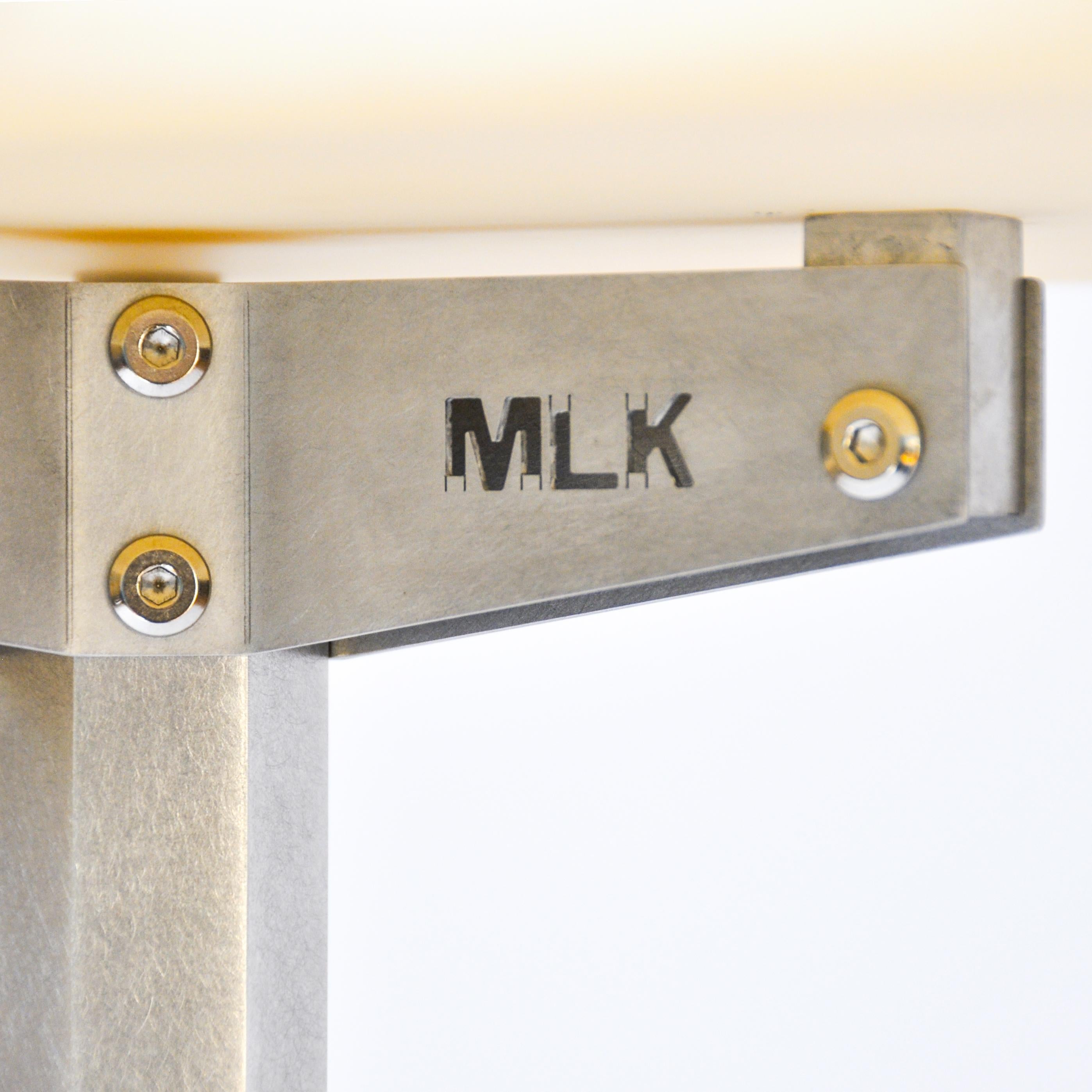 Table Hexcurve de MLK Furniture en vente 1