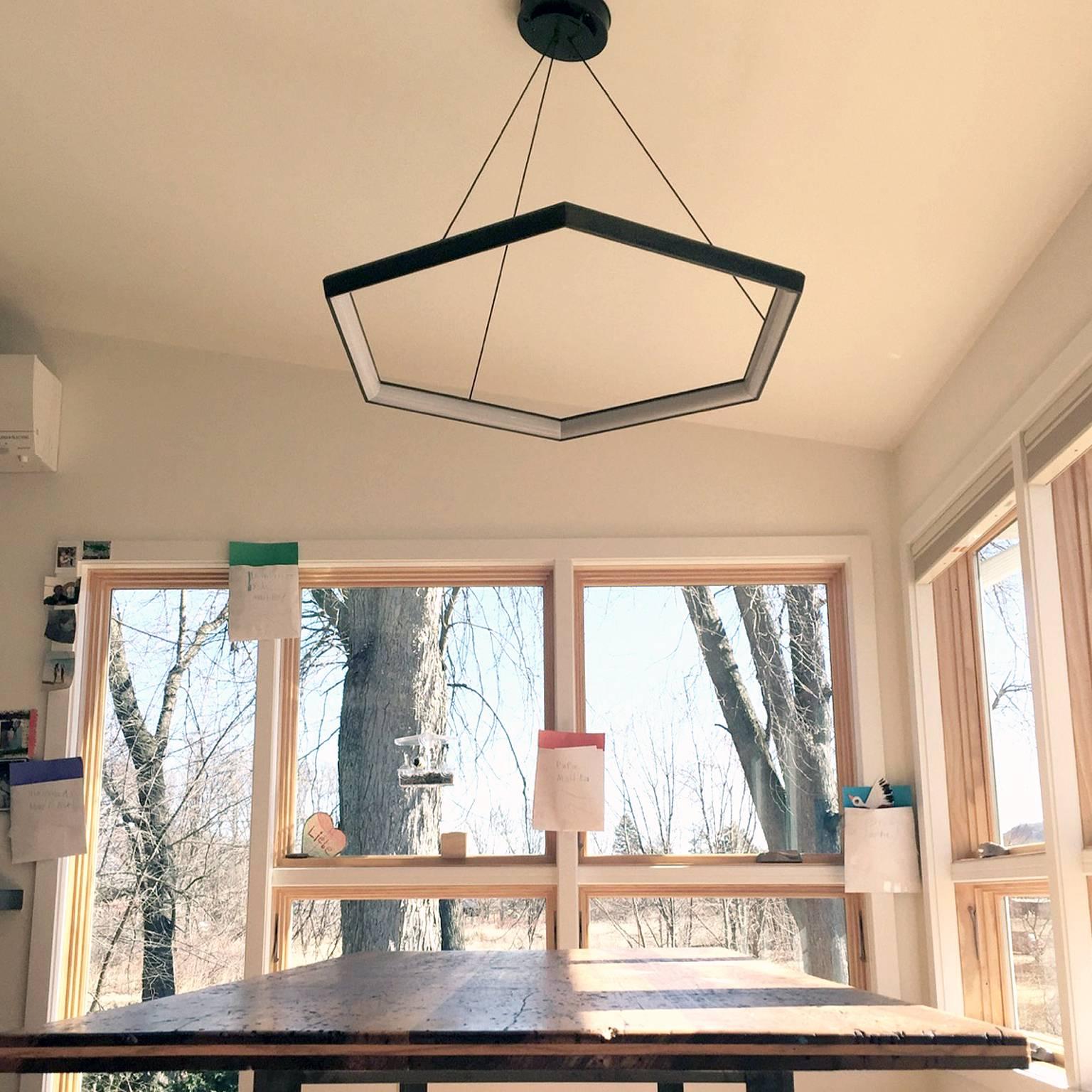 HEXIA HX34 Hexagon Geometric Modern LED Chandelier Light Fixture In New Condition For Sale In South El Monte, CA