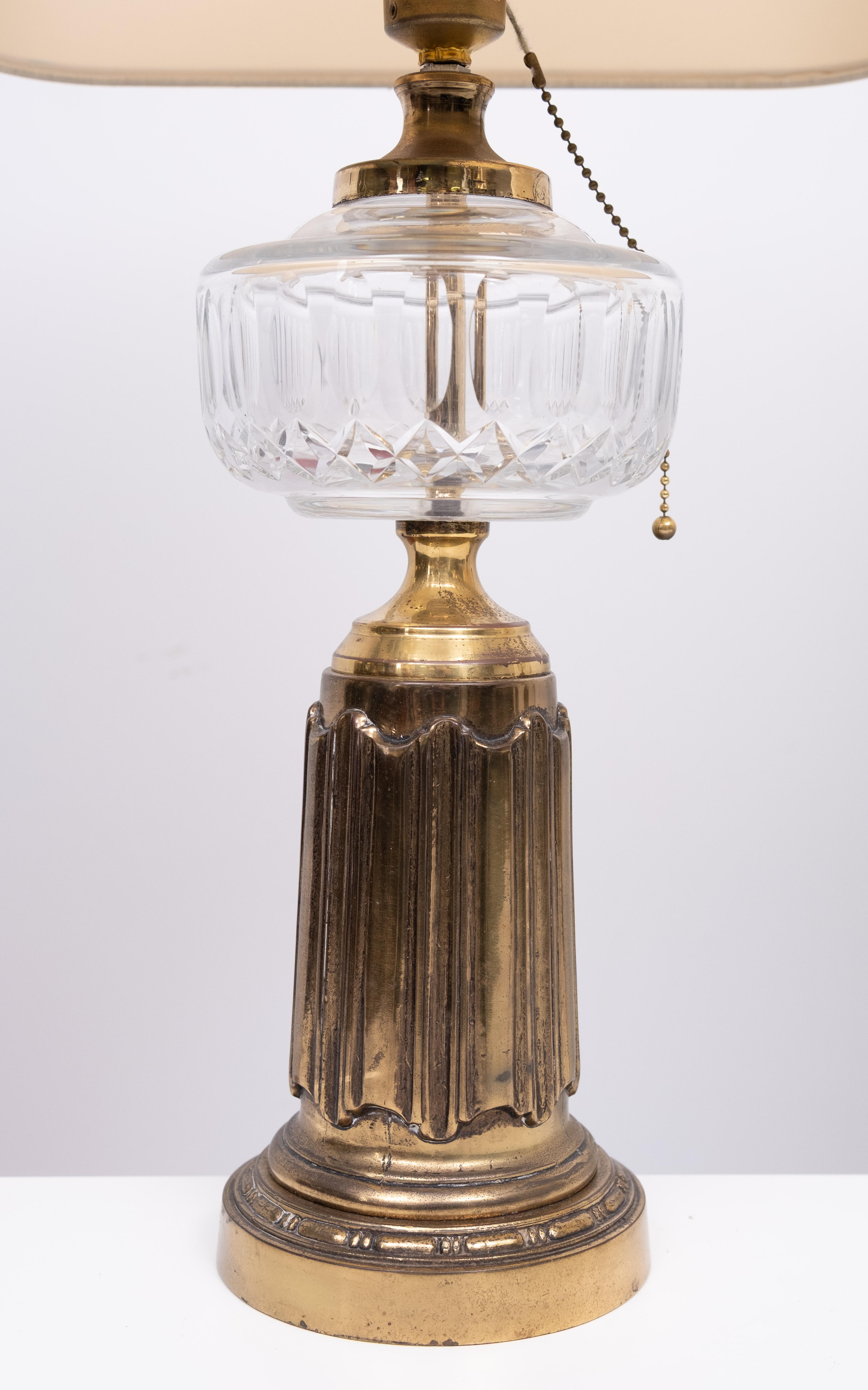 Set di lampade da tavolo Heyco in ottone e cristallo con paralumi 1960s USA In condizioni buone in vendita a Den Haag, NL