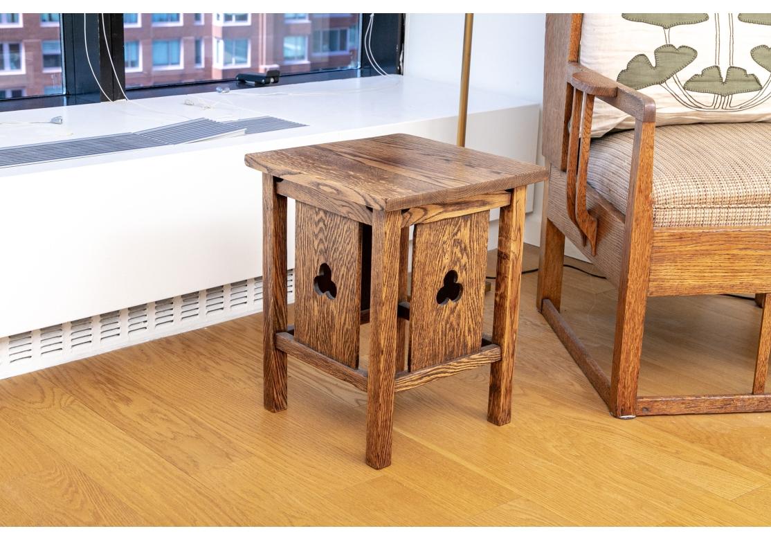 Américain Heywood Brothers & Wakefield Co. Mission Oak Side Table en vente