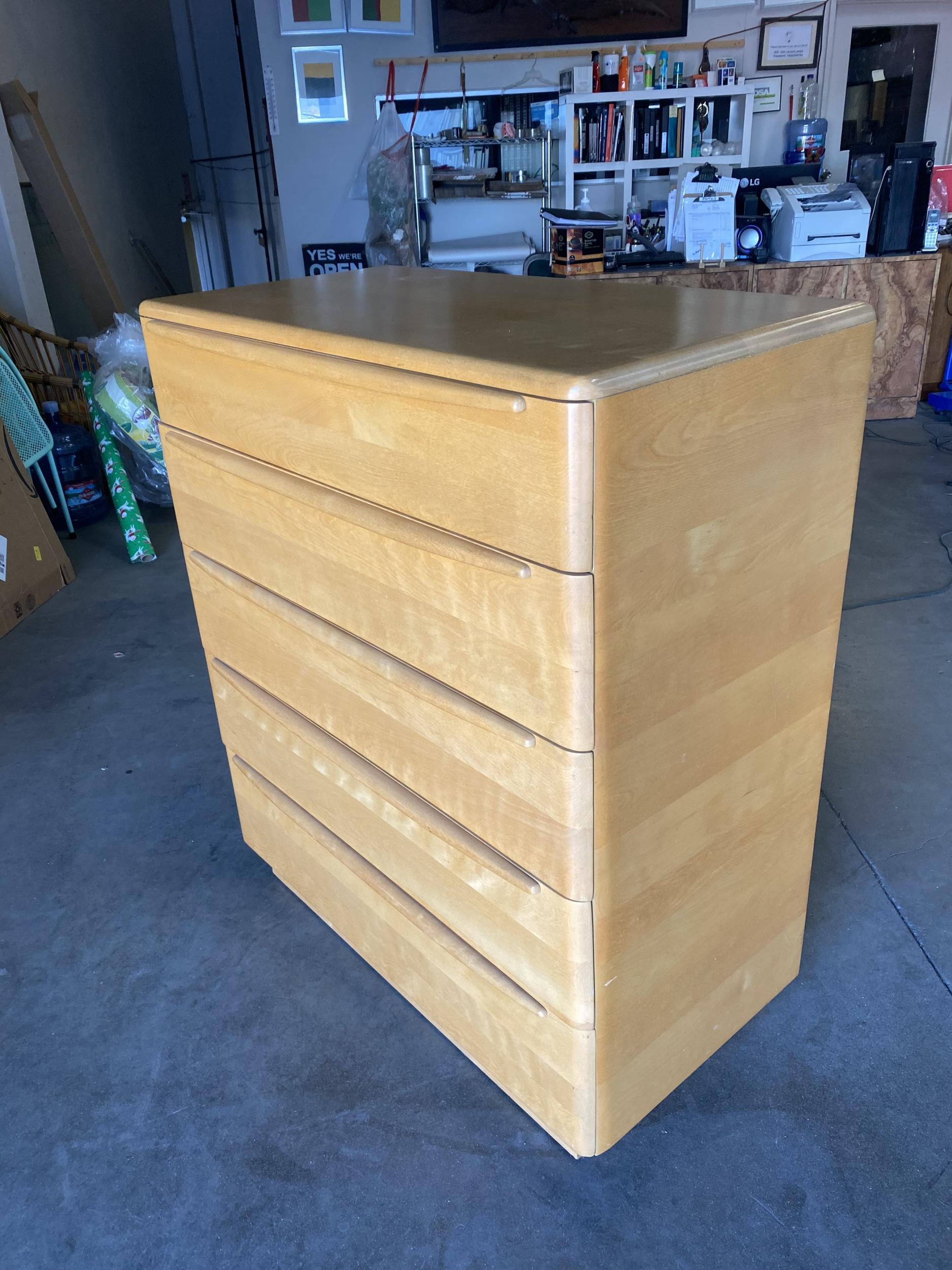 Heywood Wakefield Blonde Streamline Maple Highboy Dresser In Excellent Condition In Van Nuys, CA