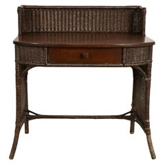 Bureau ancien « Mission Oak » de style Arts & Crafts, de la marque Heywood-Wakefield  Circa 1890s