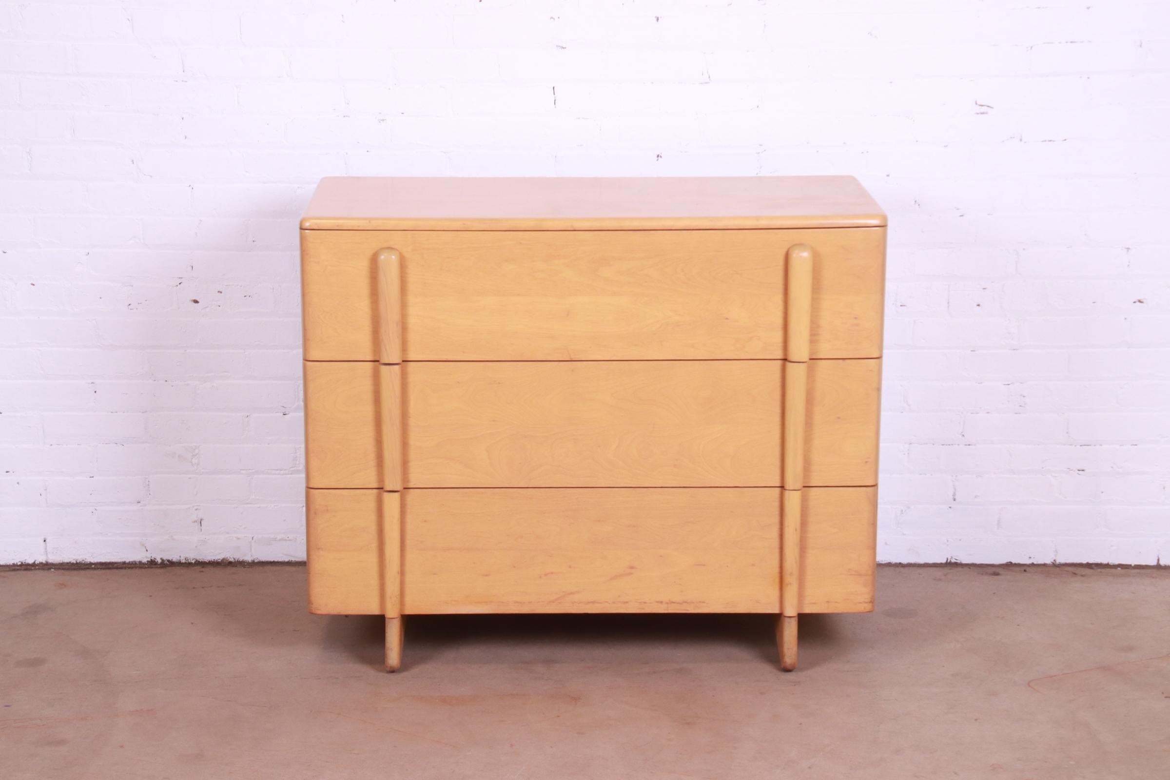 A gorgeous Art Deco or mid-century modern dresser or chest of drawers

By Heywood Wakefield, 