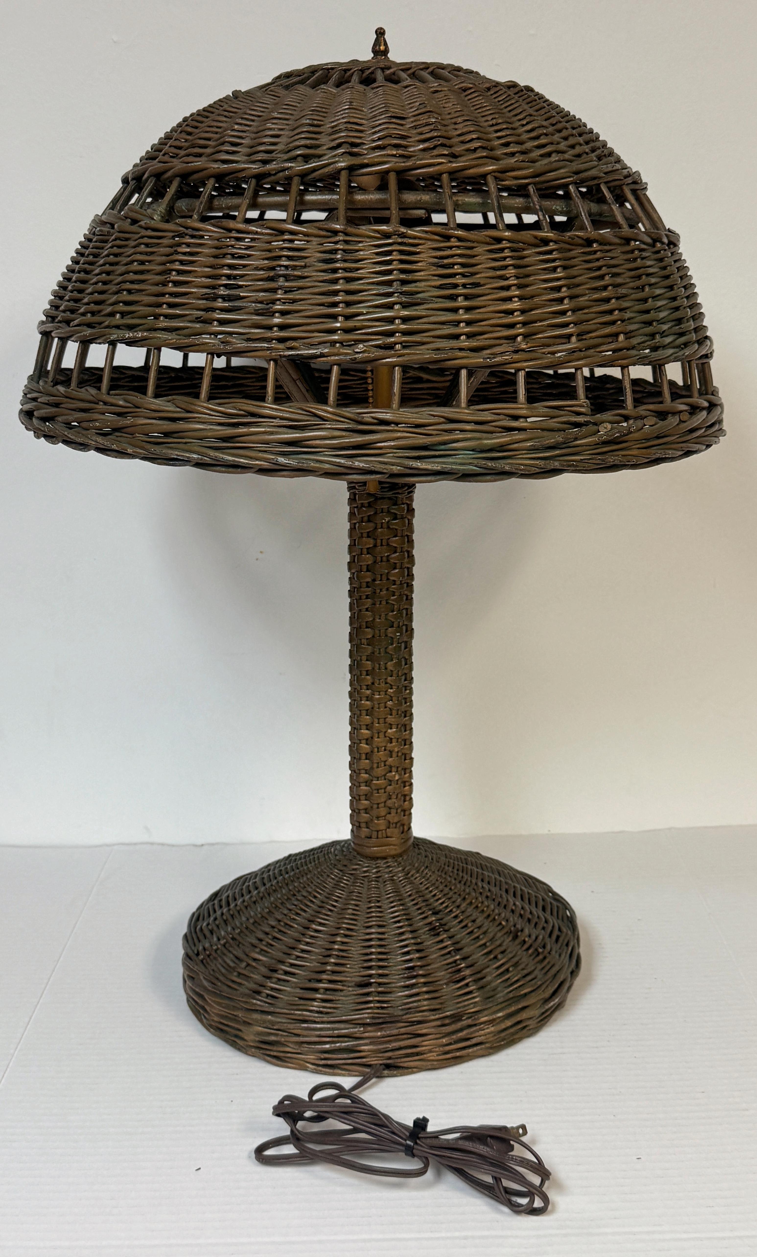 Heywood Wakefield Art Deco Wicker Mushroom Table Lamp, circa 1925 In Good Condition In West Palm Beach, FL