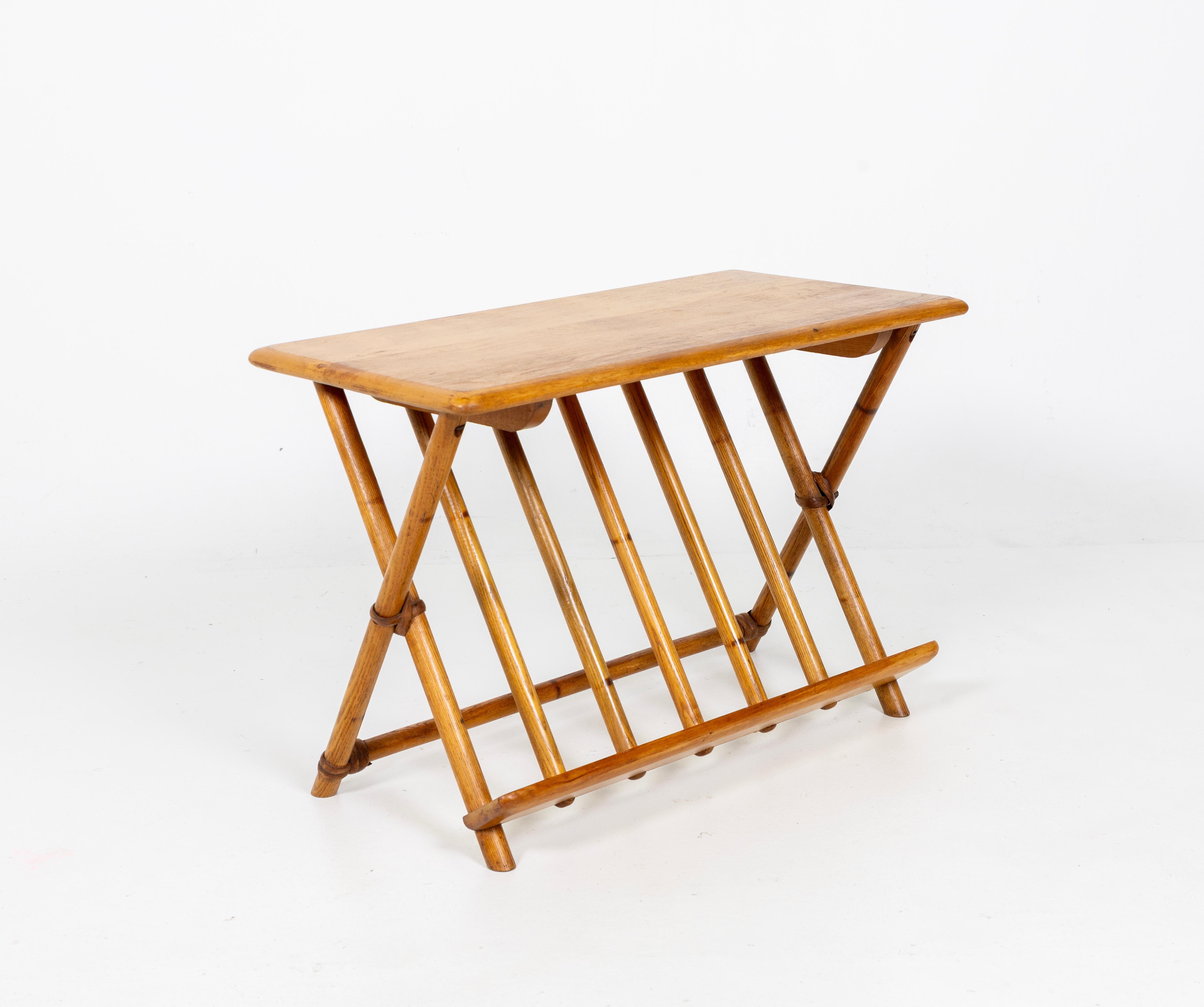 Américain Heywood Wakefield table d'appoint style bambou, porte-revues en vente
