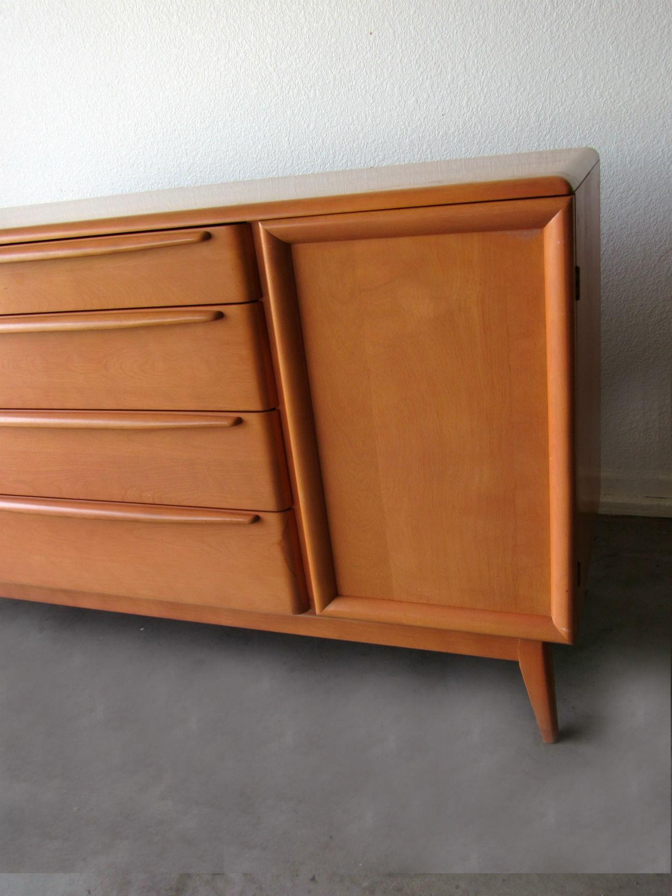 Heywood Wakefield Credenza Buffet Cabinet In Good Condition In Surprise, AZ