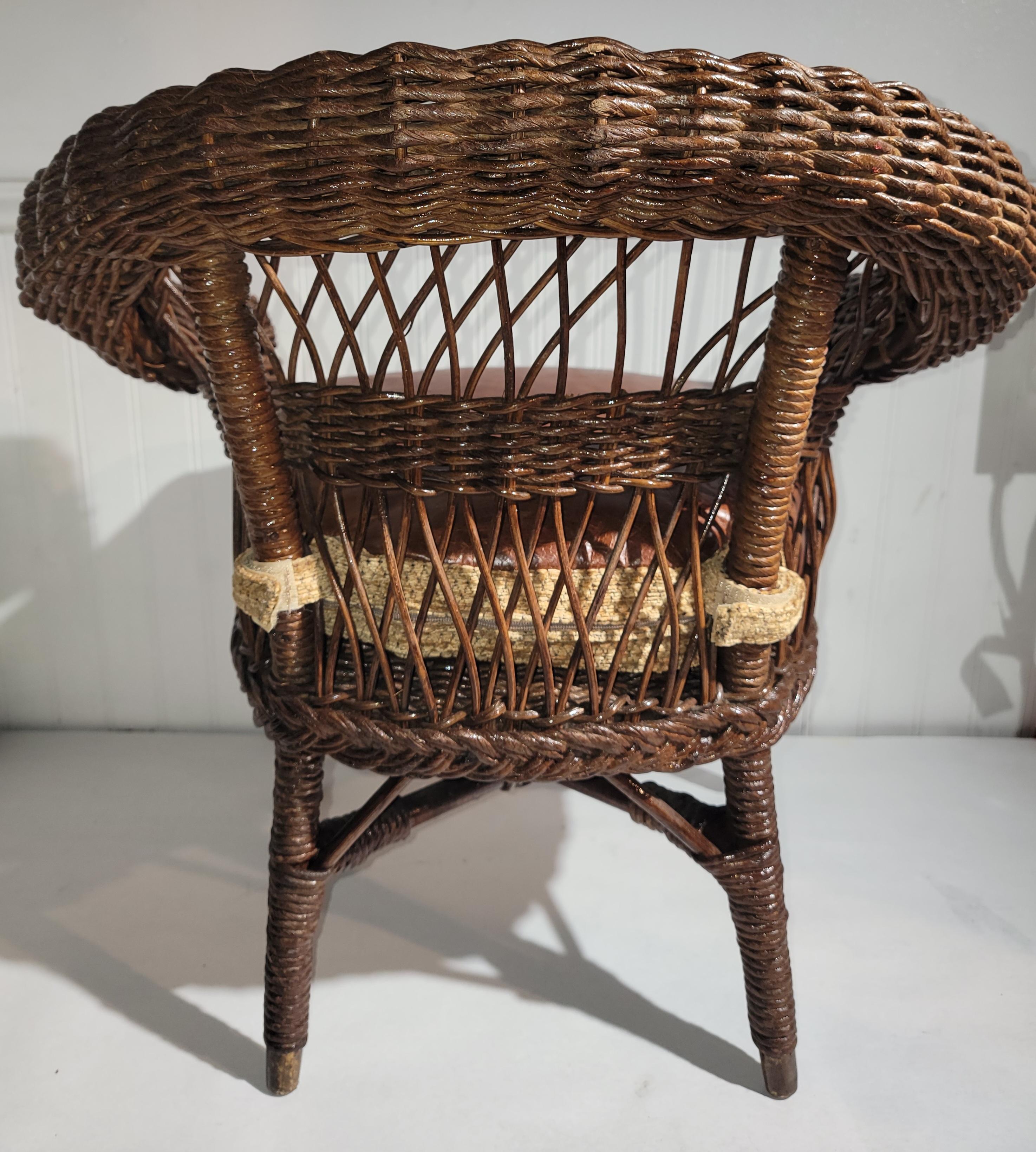 Heywood Wakefield Child's Wicker Rocking Chair In Good Condition In Los Angeles, CA
