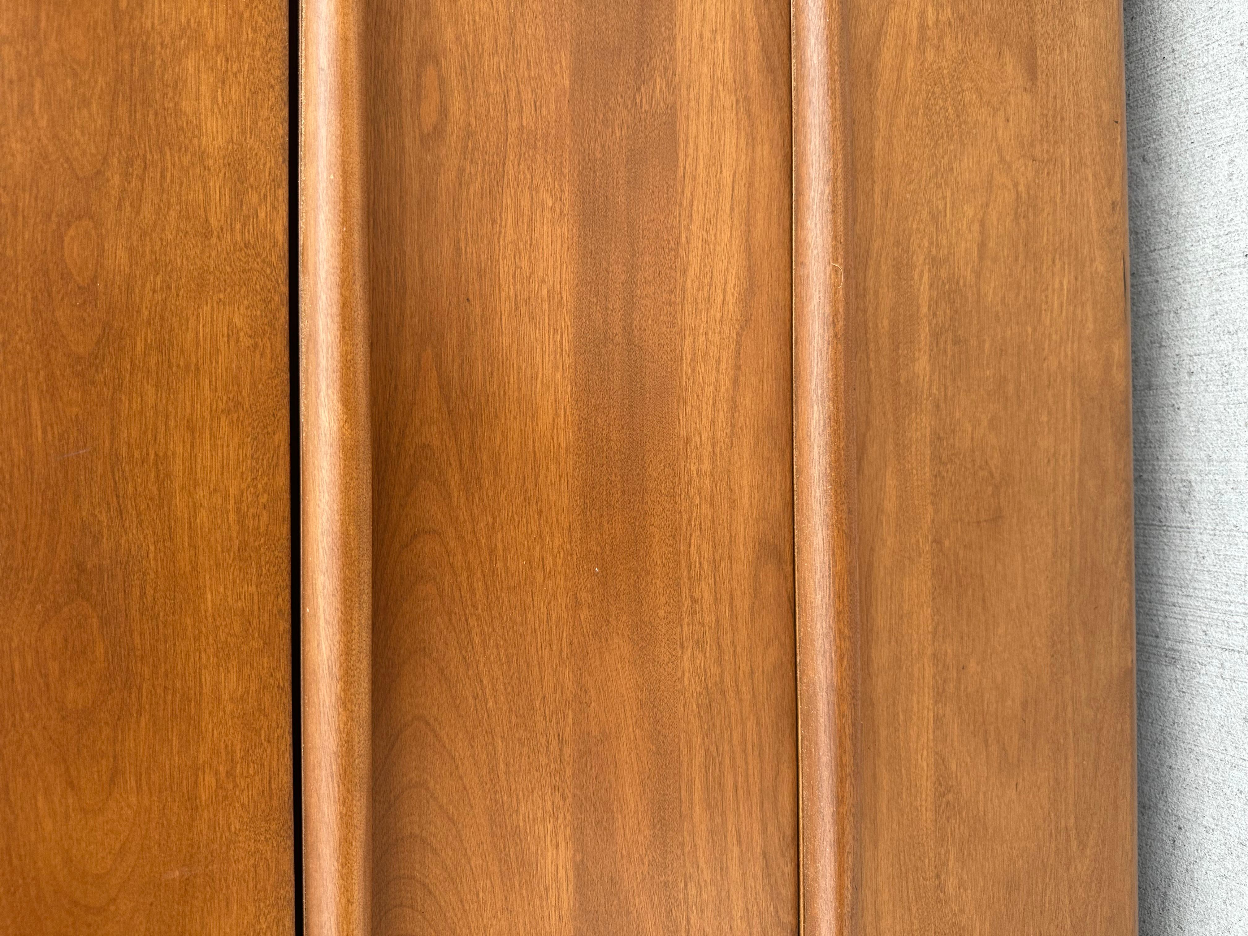 Heywood Wakefield Dresser with Beautiful Champagne Patina Finish 9