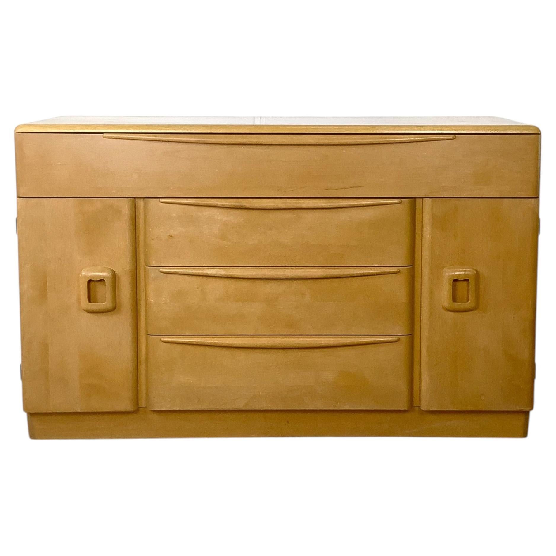 Buffet «Encore» de Heywood-Wakefield con acabado «Original Wheat» en venta