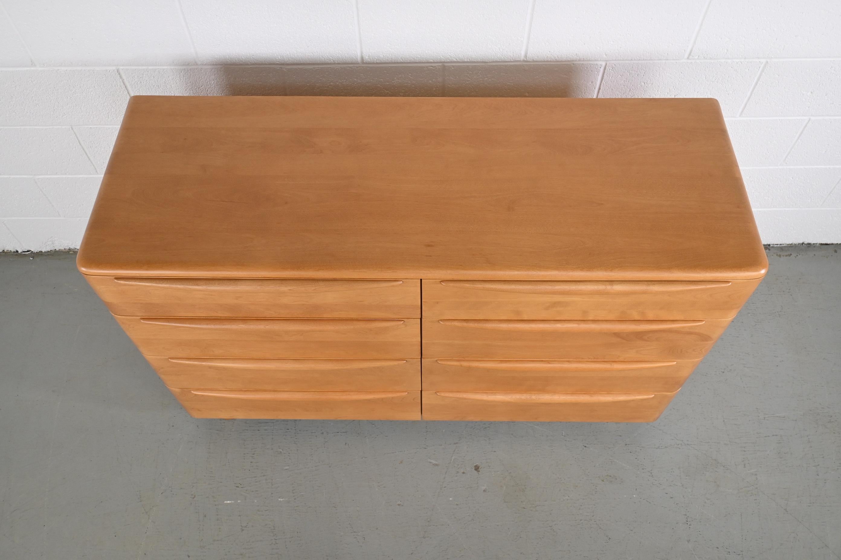 American Heywood Wakefield Encore Mid-Century Modern Dresser