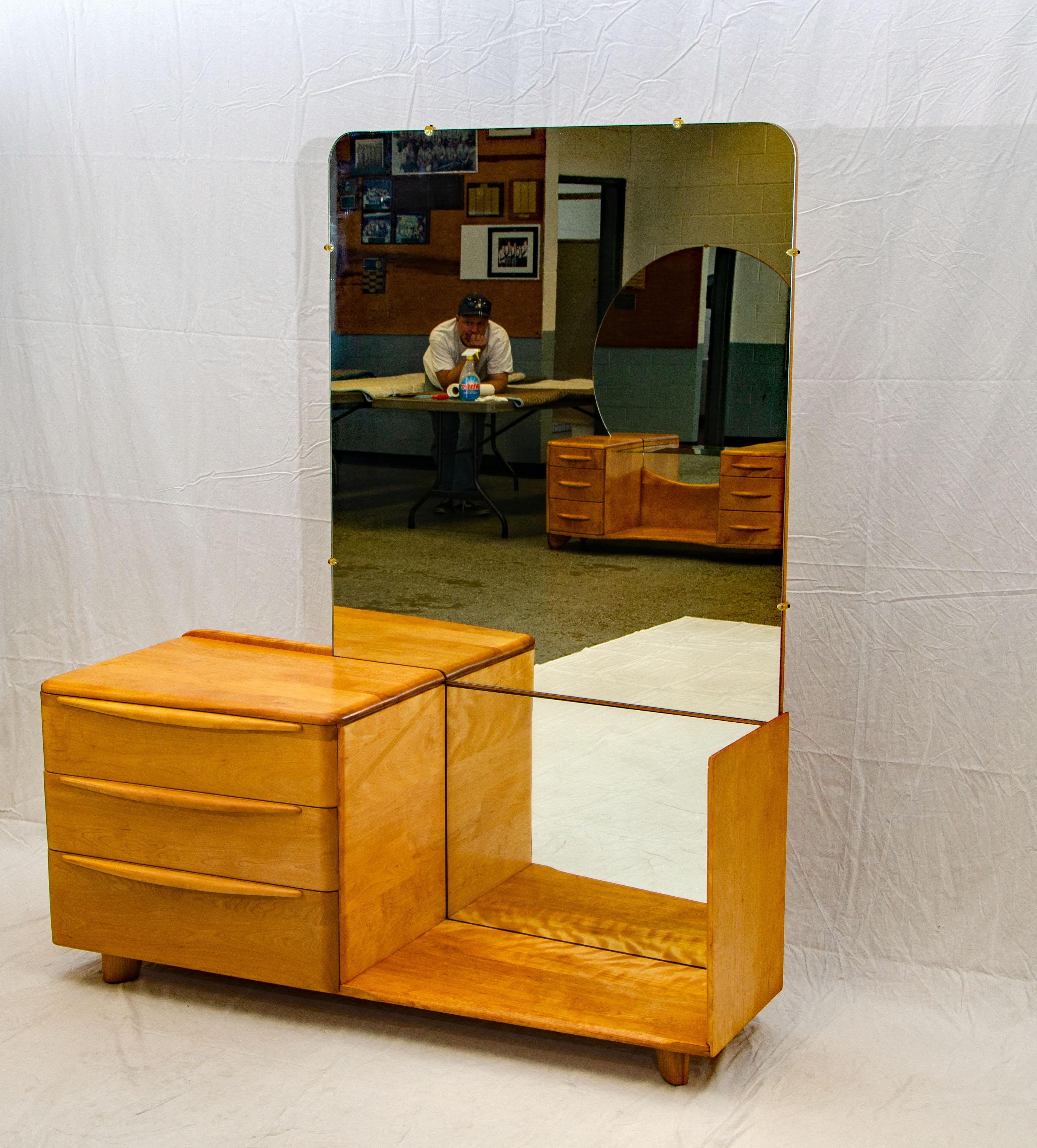 heywood wakefield vanity with mirror