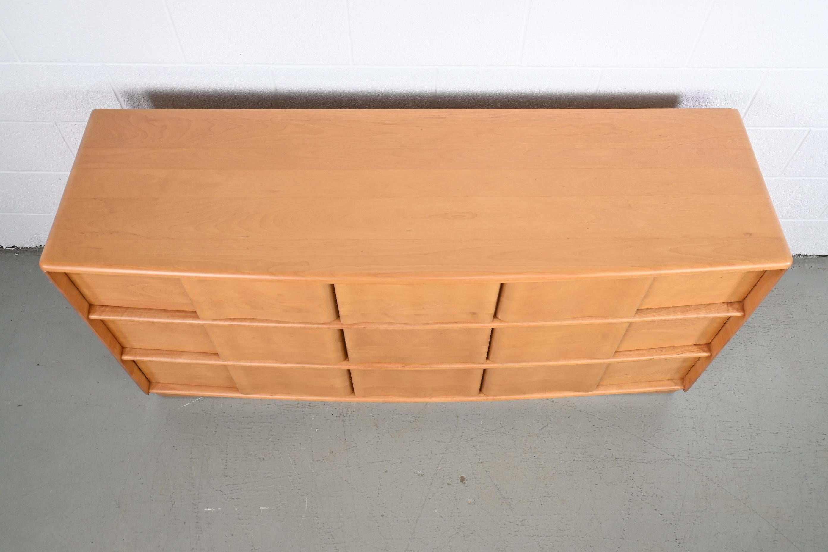 Heywood Wakefield Furniture Sculptra Nine Drawer Dresser 2