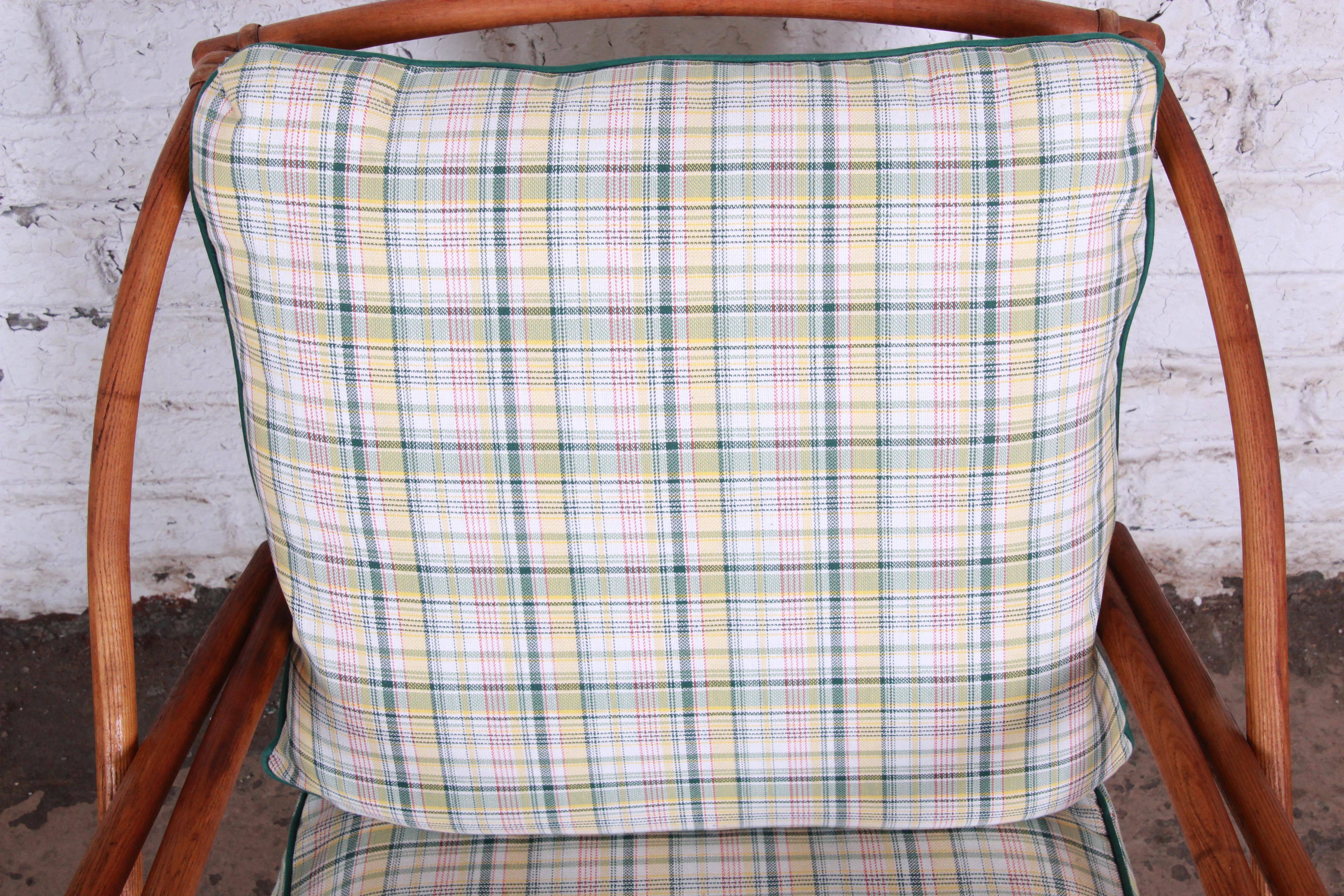 American Heywood Wakefield Hollywood Regency Mid-Century Modern Rattan Lounge Chair