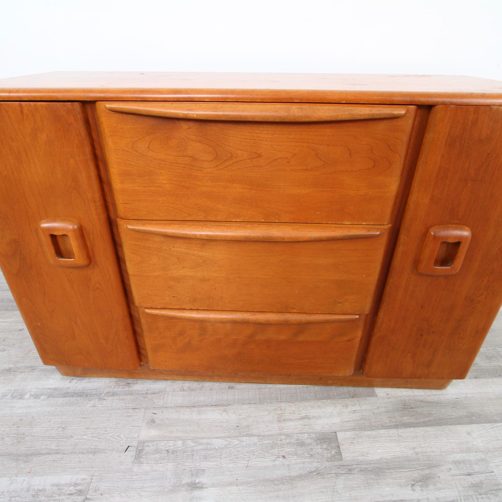 Mid-Century Modern Heywood Wakefield Isabel Credenza in Wheat, c1950 For Sale