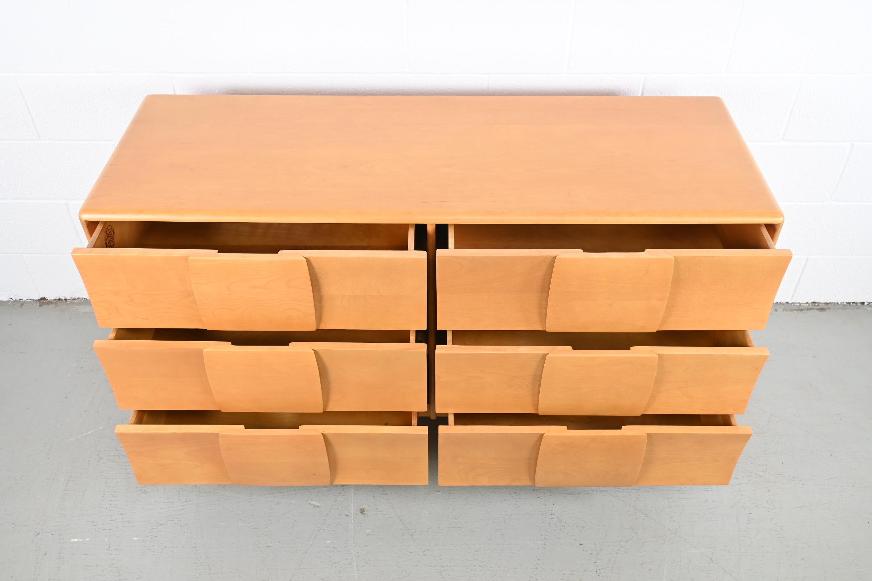 Heywood Wakefield Kohinoor Mid-Century Modern Dresser 1