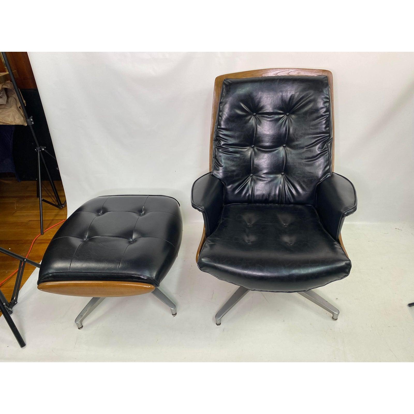 Heywood-Wakefield lounge chair and ottoman

Ottoman measures:
26” W 24.5” D 16” H.