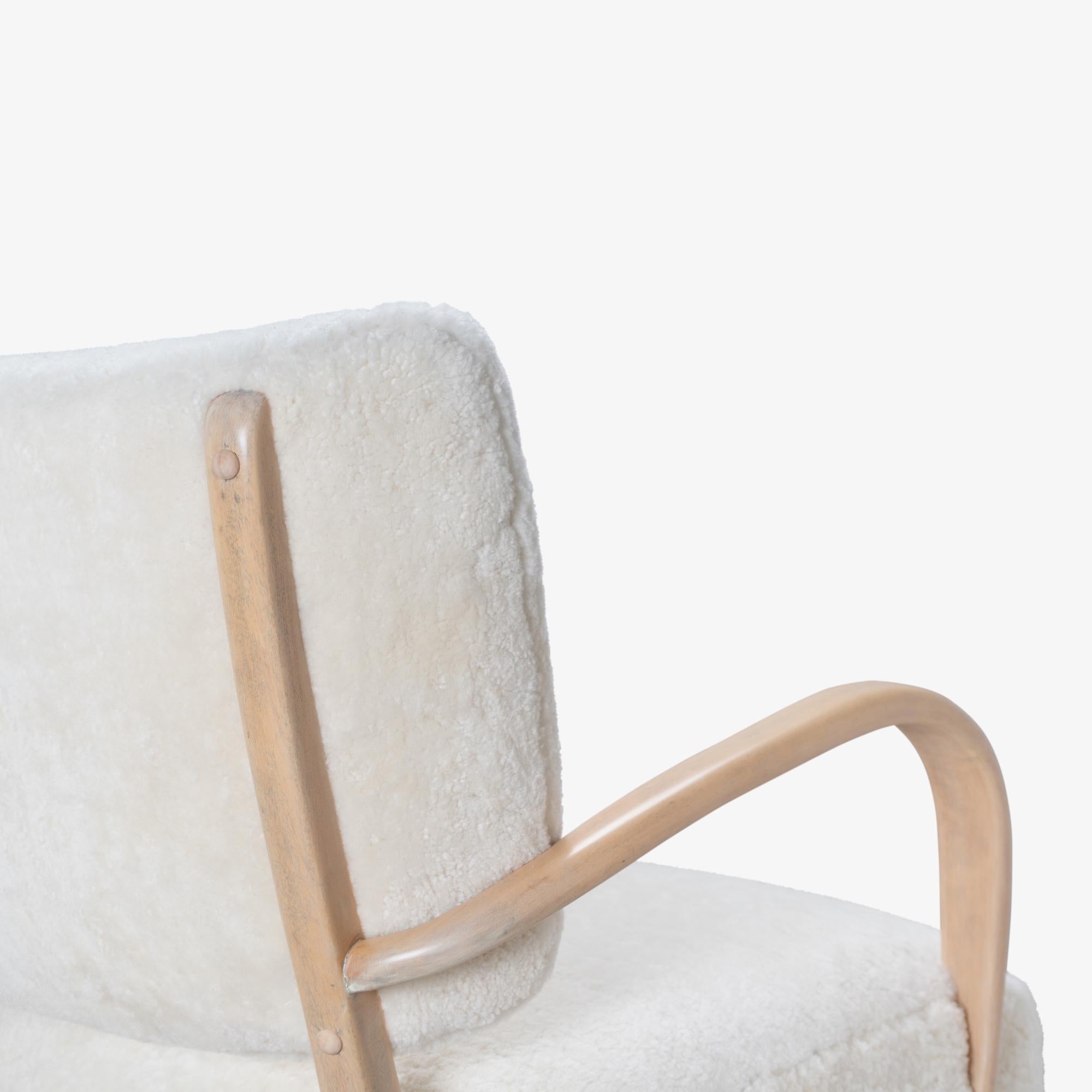 Heywood-Wakefield M340C Loungesessel aus Shearling-Lammfellwolle, Paar im Angebot 4