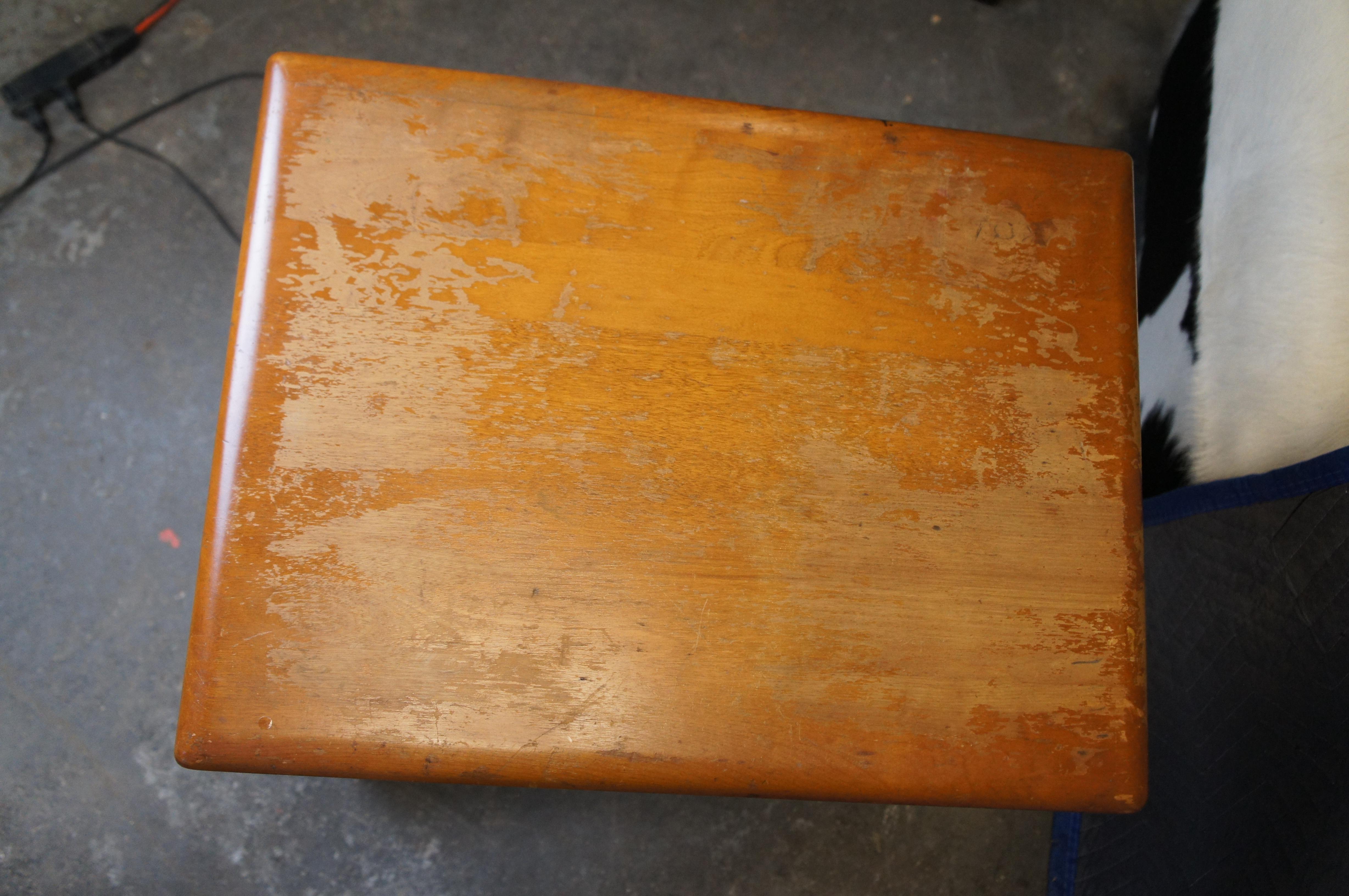 20th Century Heywood Wakefield Maple 3 Tier Side Accent Tables Plant Stands Pedestals 26