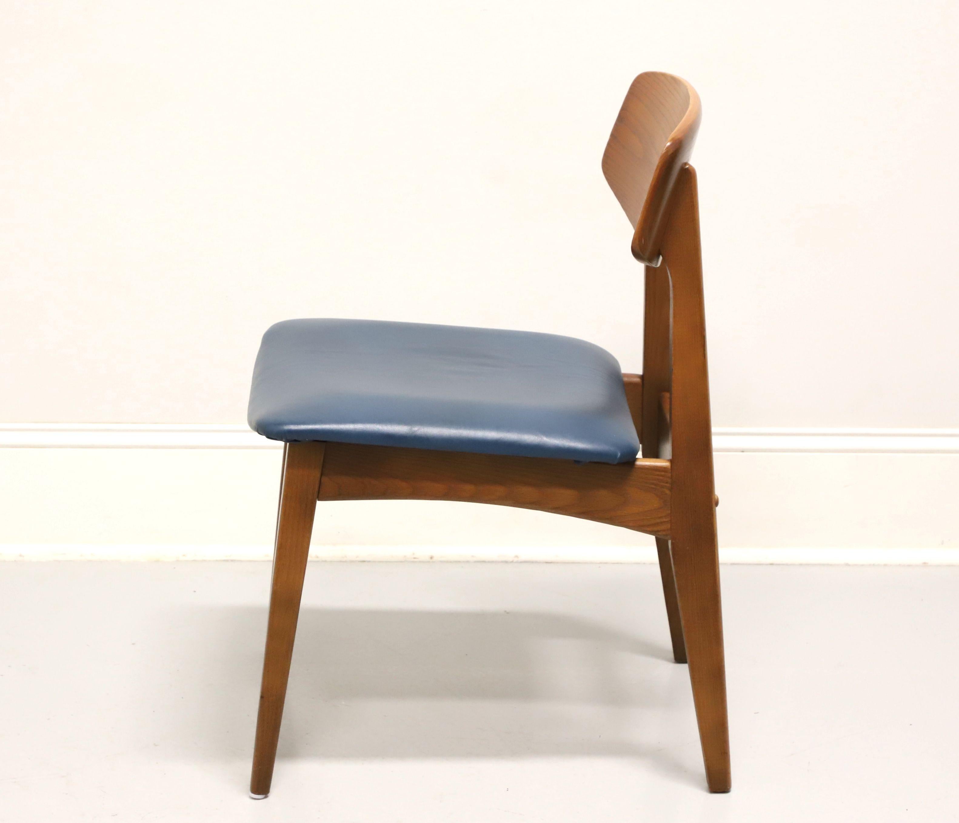 Plastic HEYWOOD WAKEFIELD Mid 20th Century Modern Oak Dining Side Chairs - Set of 4