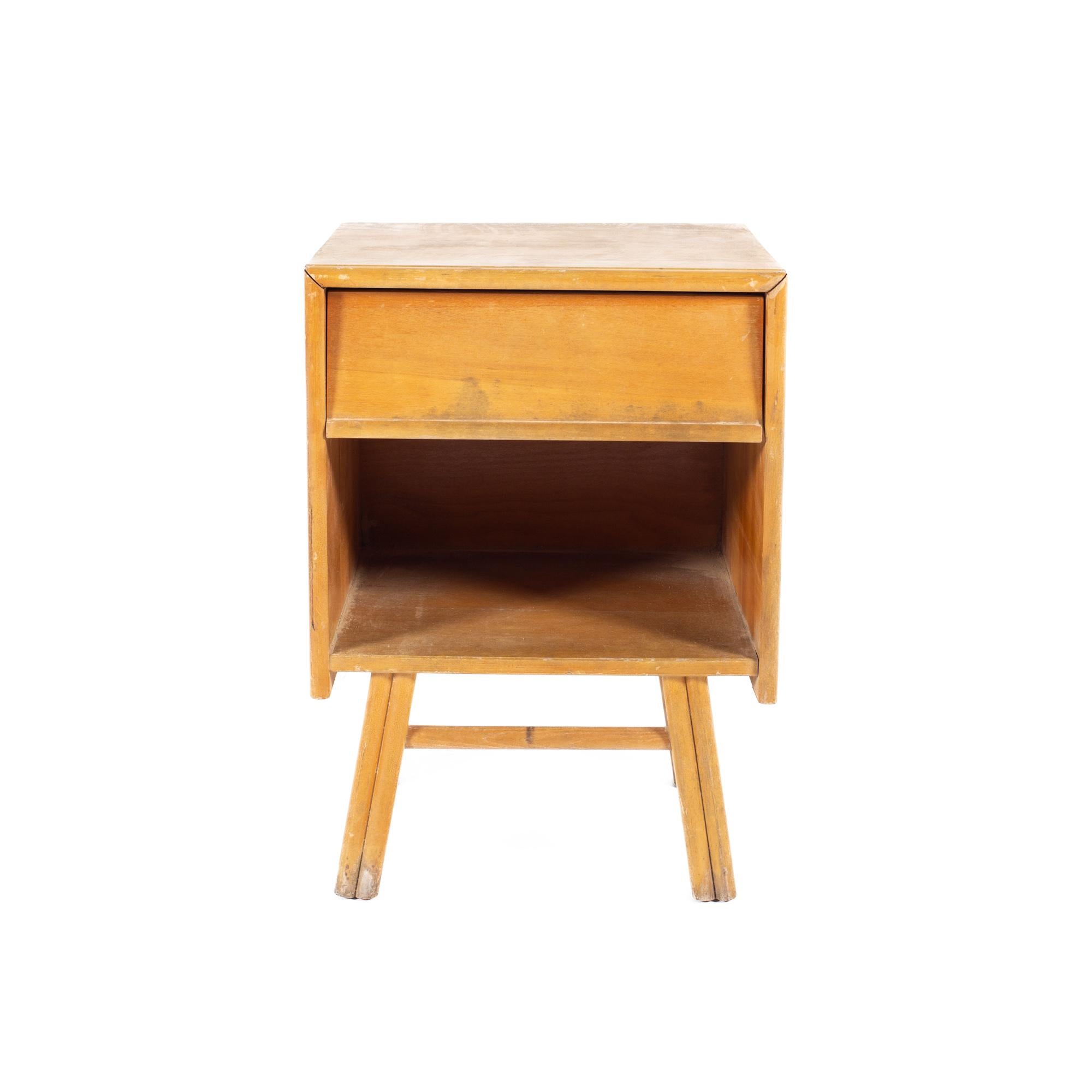 Heywood Wakefield mid century bamboo leg nightstand

This nightstand measures: 18 wide x 16 deep x 25 inches high

All pieces of furniture can be had in what we call restored vintage condition. That means the piece is restored upon purchase so