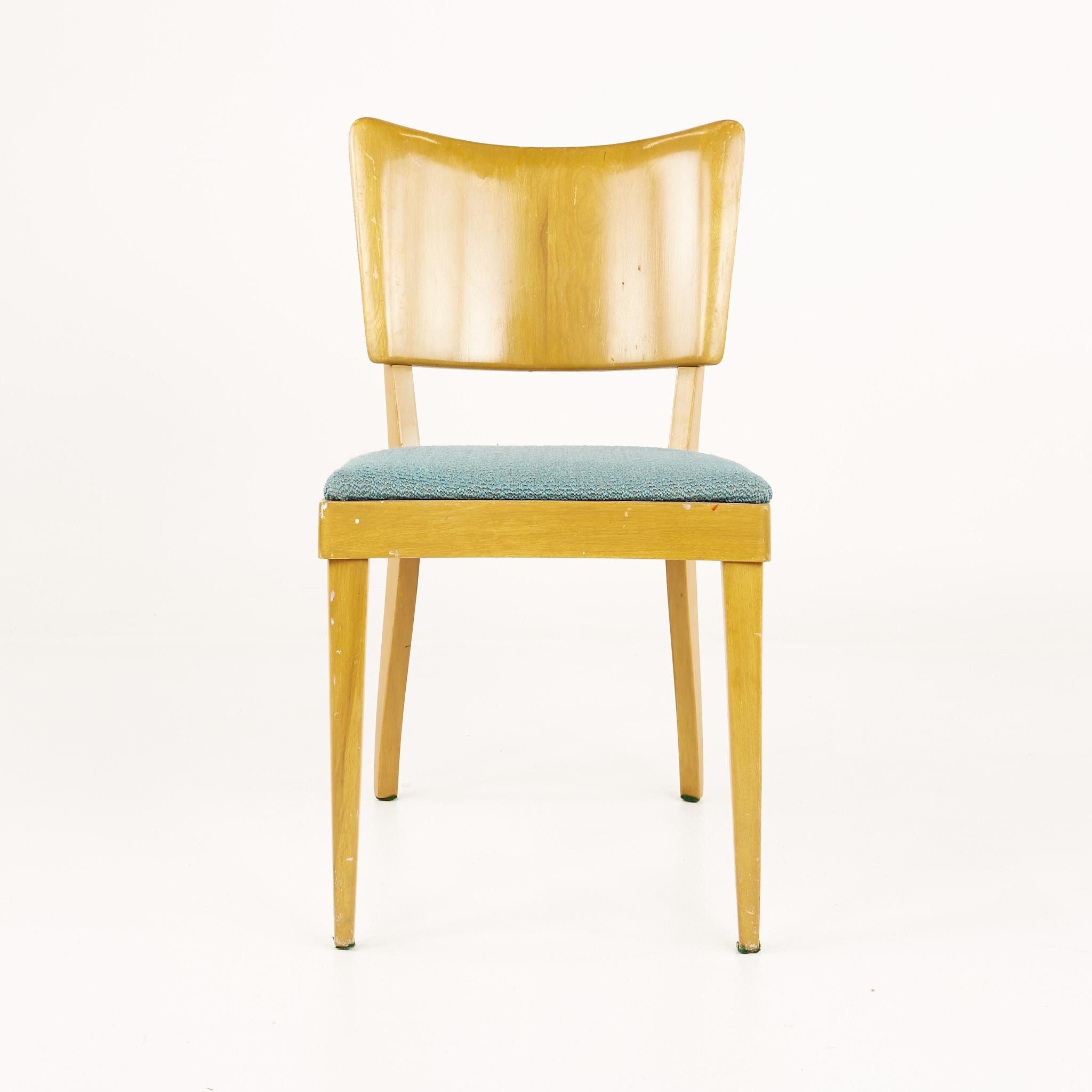 Heywood Wakefield mid century desk dining chair

This chair measures: 19 wide x 20 deep x 31.25 inches high, with a seat height of 17.5 inches

All pieces of furniture can be had in what we call restored vintage condition. That means the piece