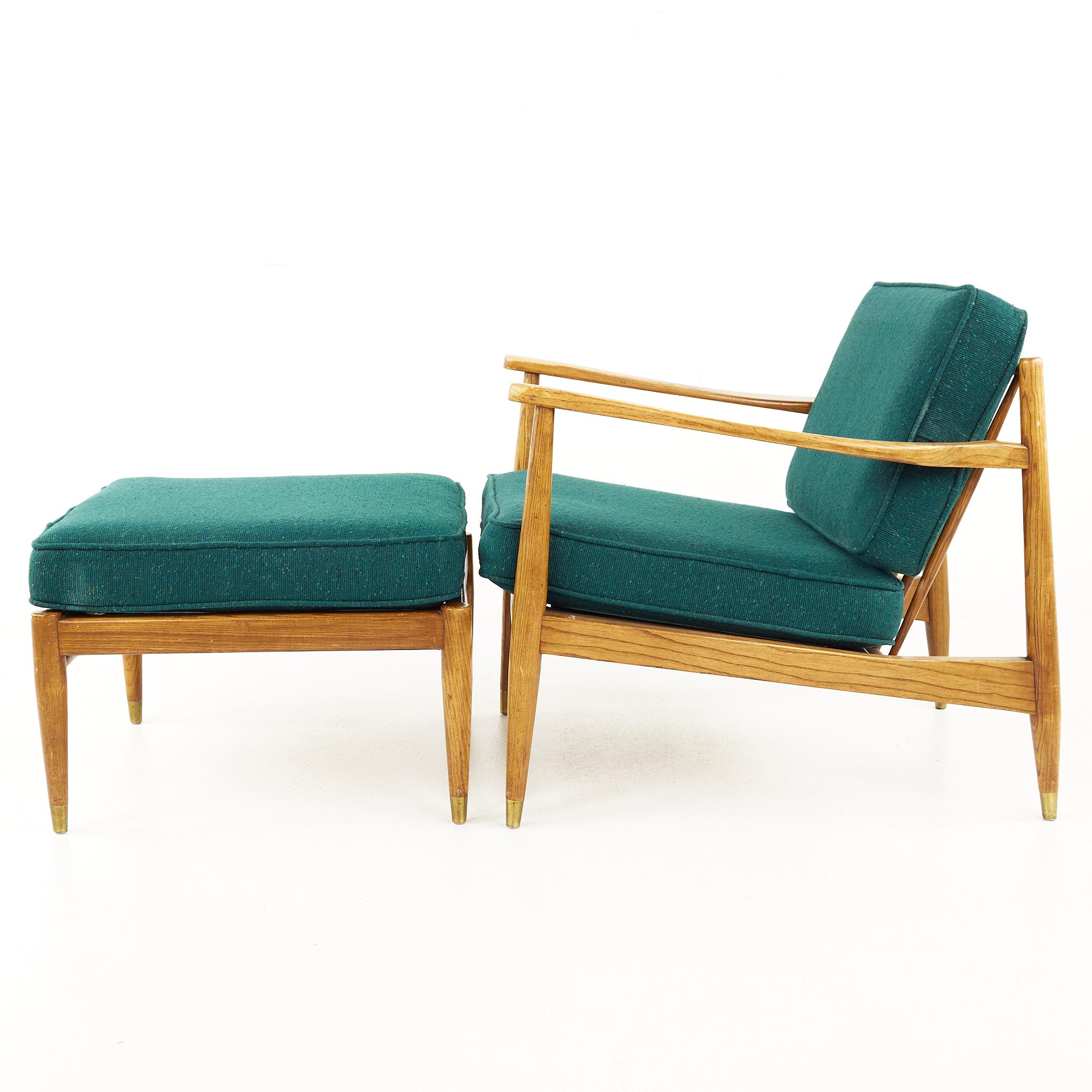 Heywood Wakefield Mid-Century Lounge Chair and Ottoman In Good Condition In Countryside, IL