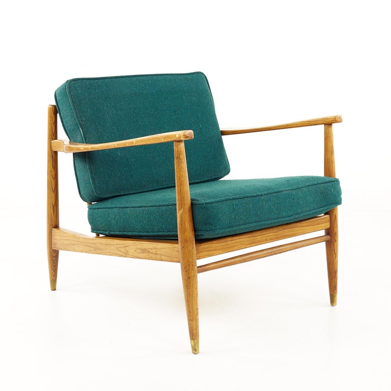 Heywood Wakefield Mid-Century Lounge Chair and Ottoman 2