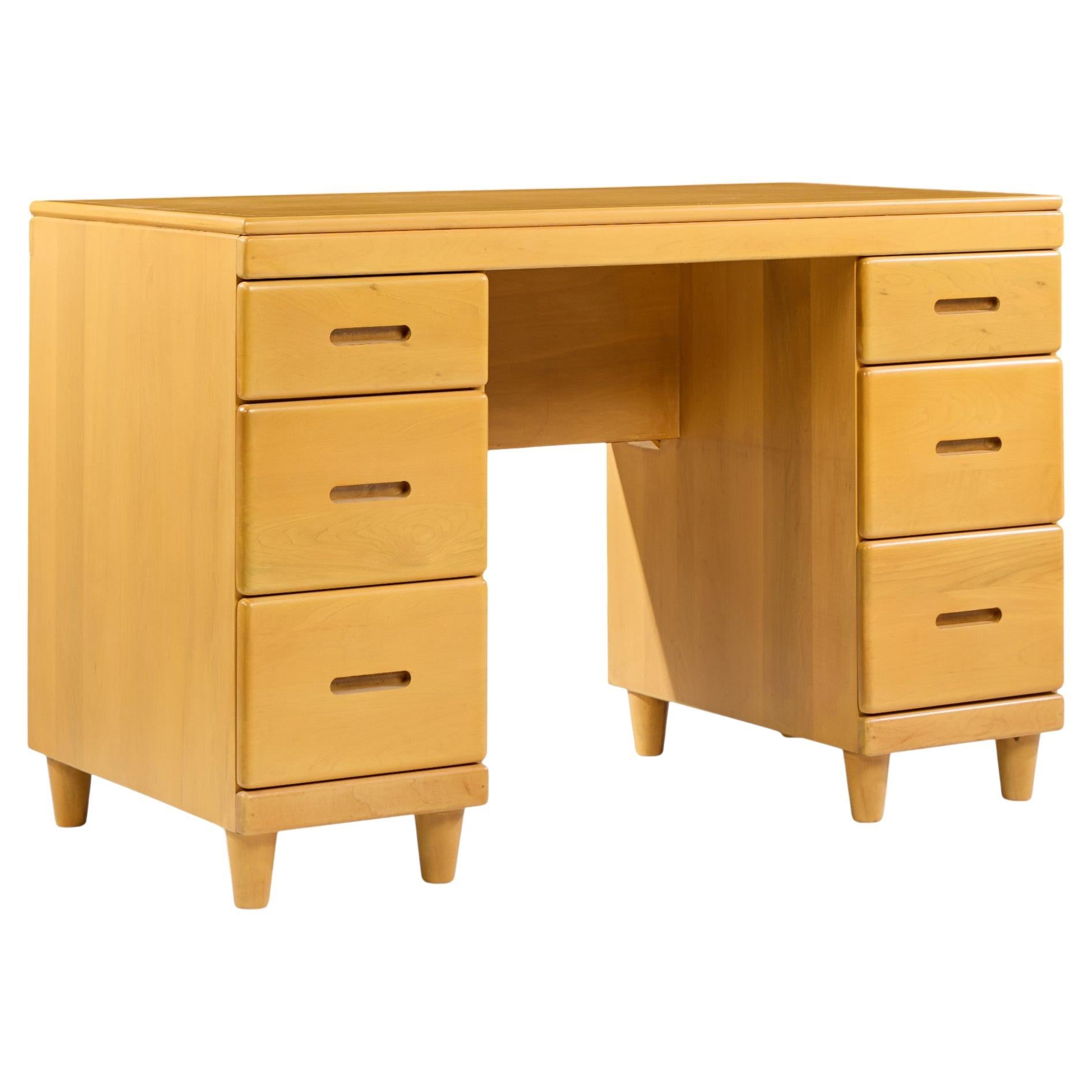 Bibliothèque Heywood Wakefield en érable du milieu du siècle dernier