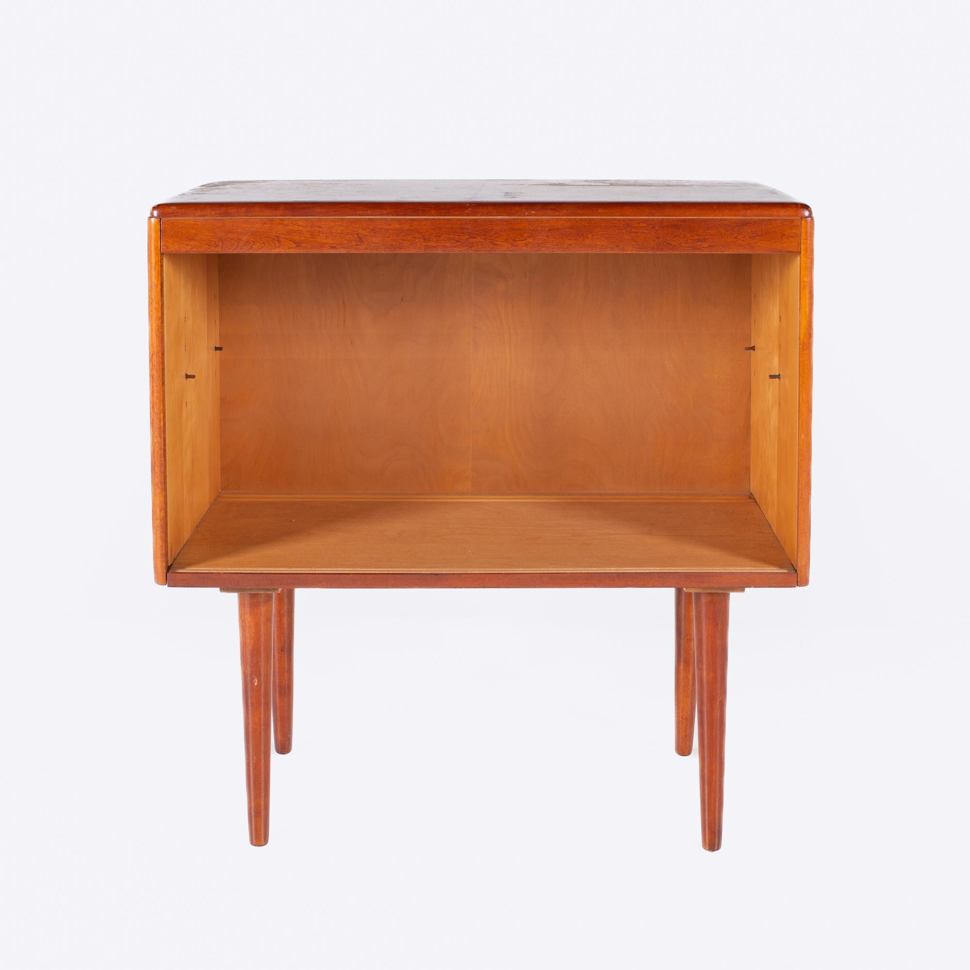 Heywood Wakefield MidCentury Maple Bookcase Media For Sale at