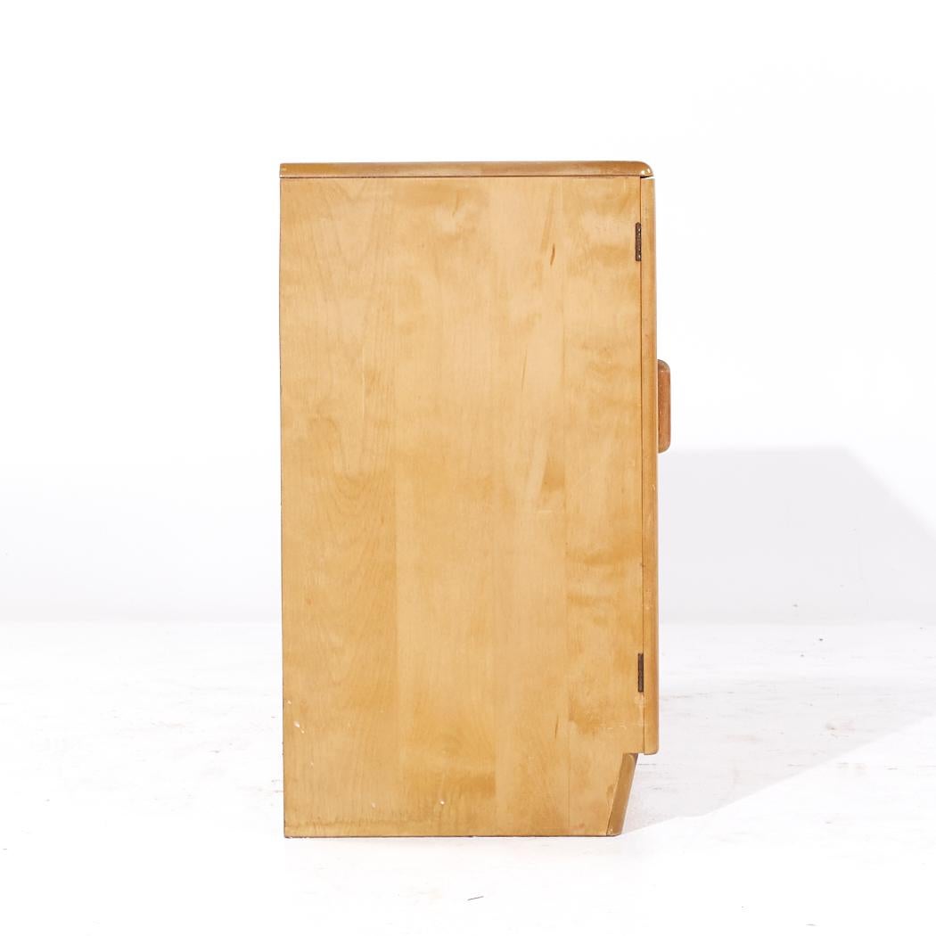 Acero Heywood Wakefield Credenza in acero di metà secolo con armadio in vendita