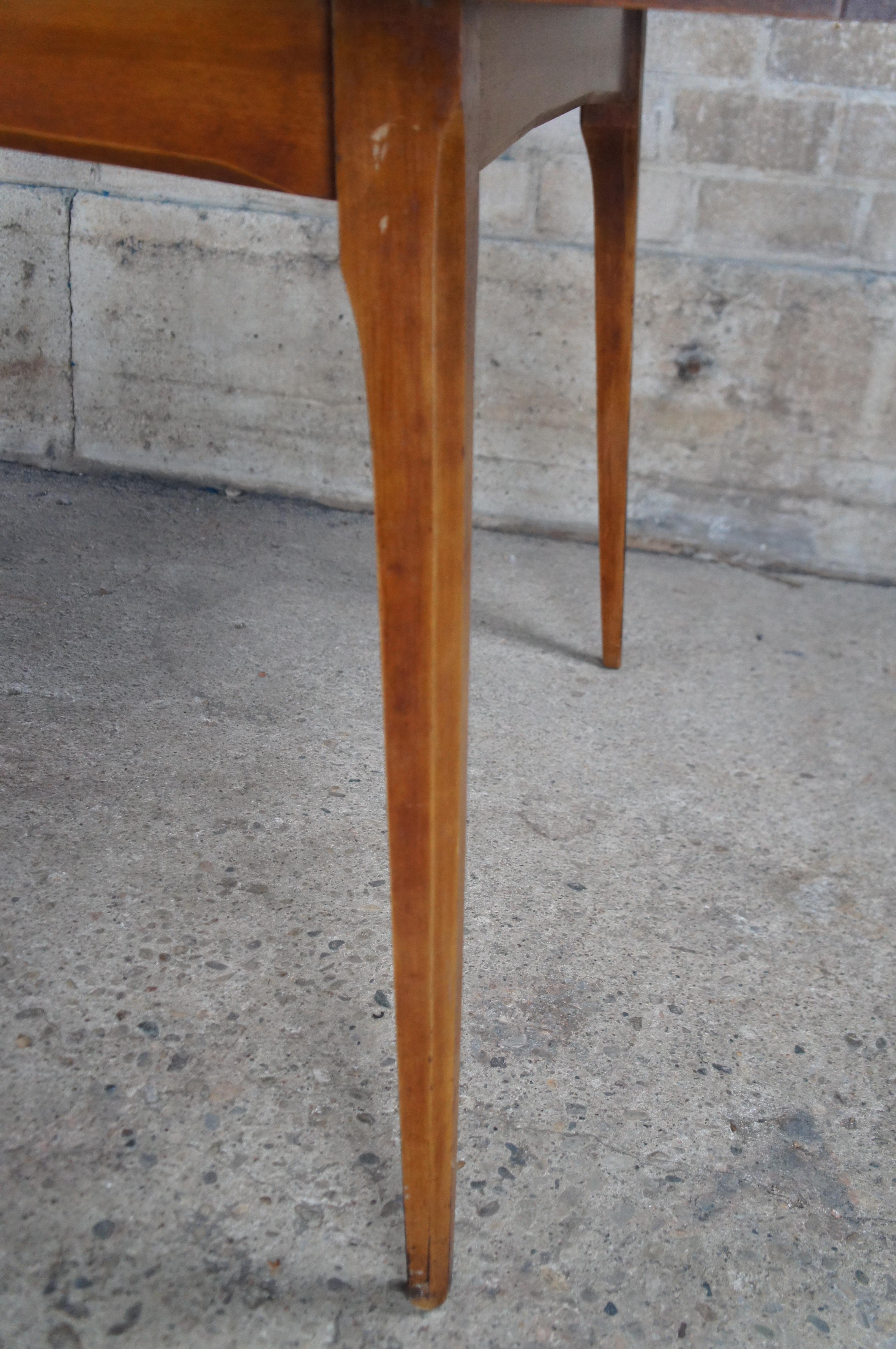 Heywood Wakefield Mid Century Modern American Maple Extendable Dining Table 90