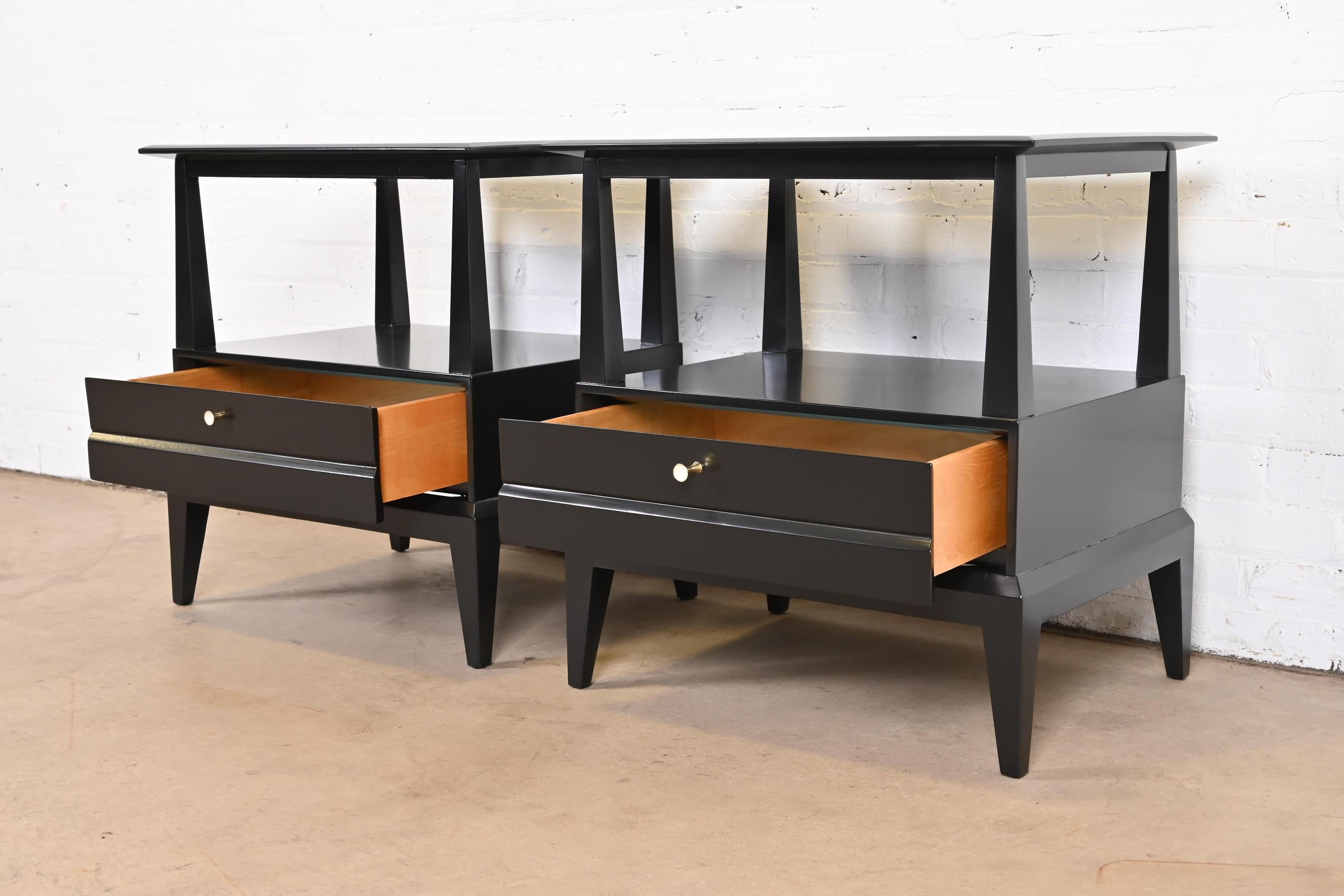 Heywood Wakefield Mid-Century Modern Black Lacquered Nightstands, Refinished 3