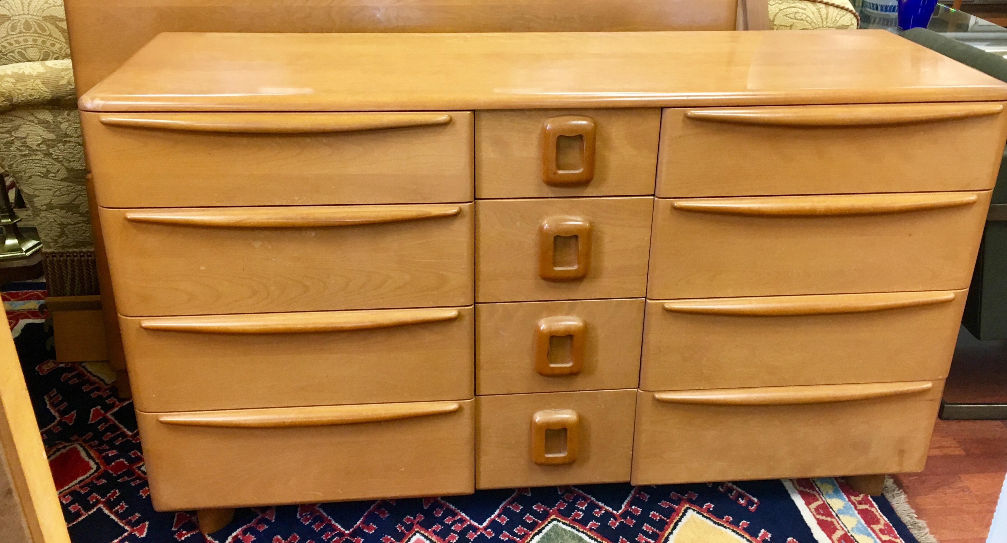 Heywood Wakefield Mid-Century Modern Champagne Twelve Drawer Dresser Chest 2