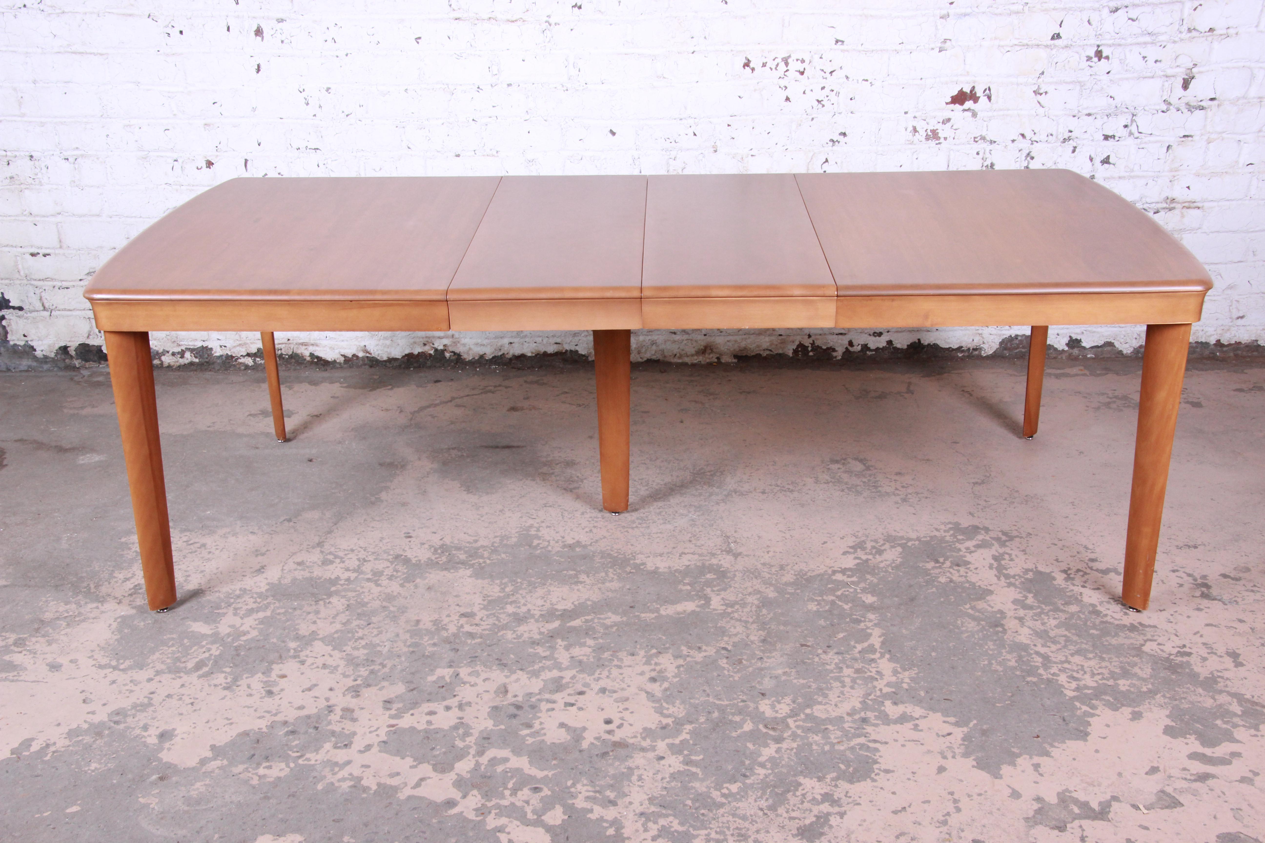 Mid-20th Century Heywood Wakefield Mid-Century Modern Extension Dining Table and Chairs