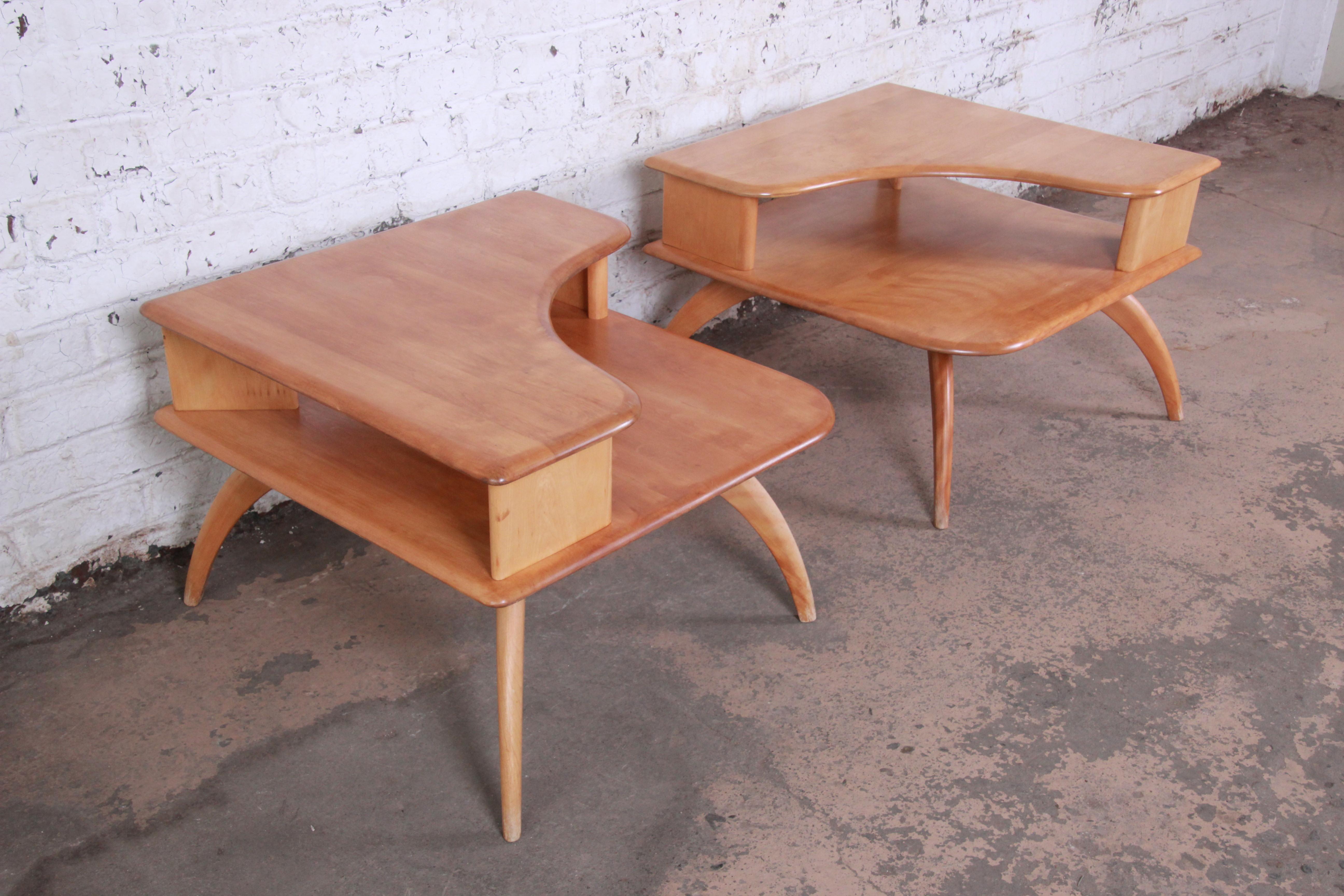 Heywood Wakefield Mid-Century Modern Solid Maple Corner End Tables, Pair In Good Condition In South Bend, IN