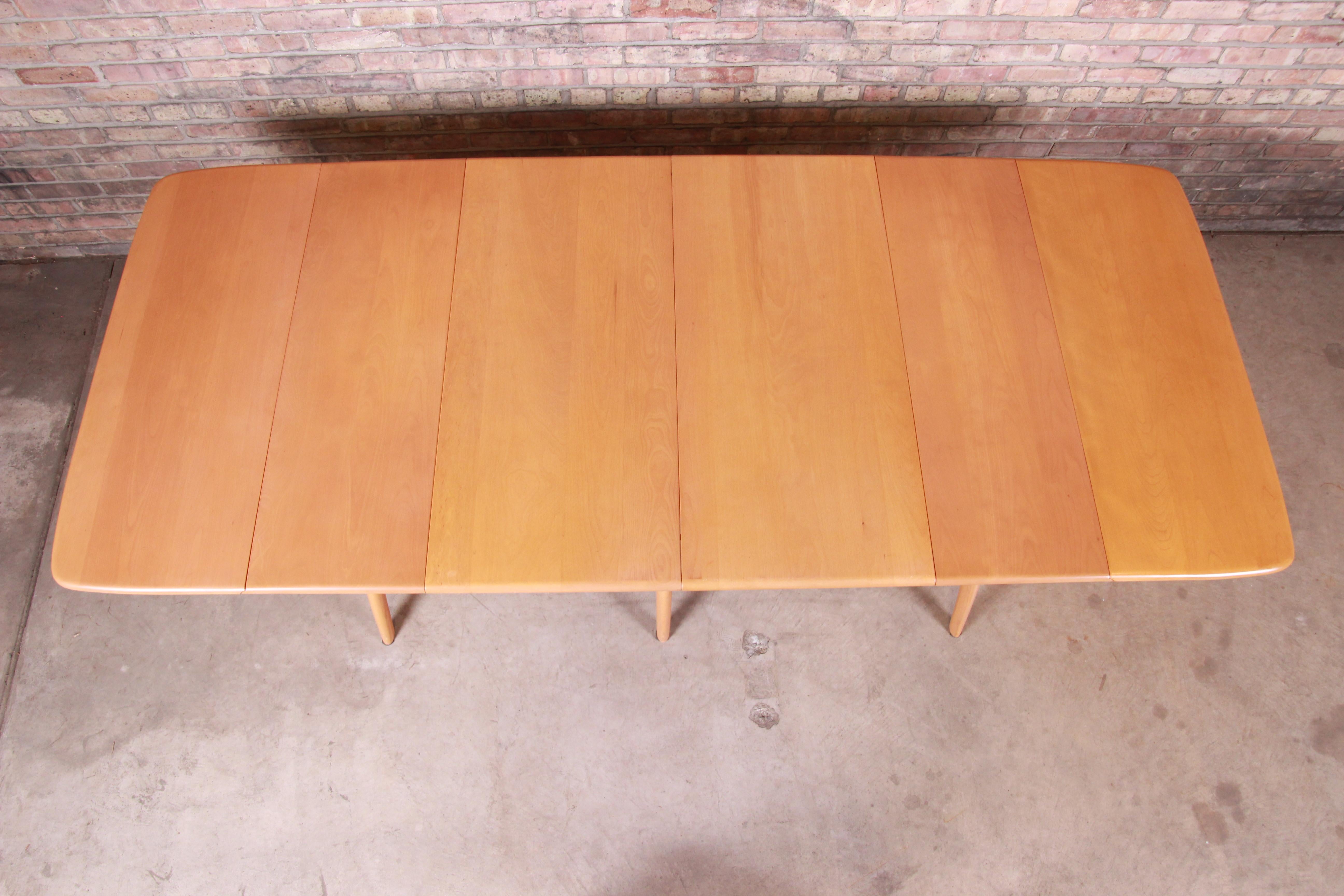 Heywood Wakefield Mid-Century Modern Solid Maple Wishbone Dining Table, 1950s In Good Condition In South Bend, IN