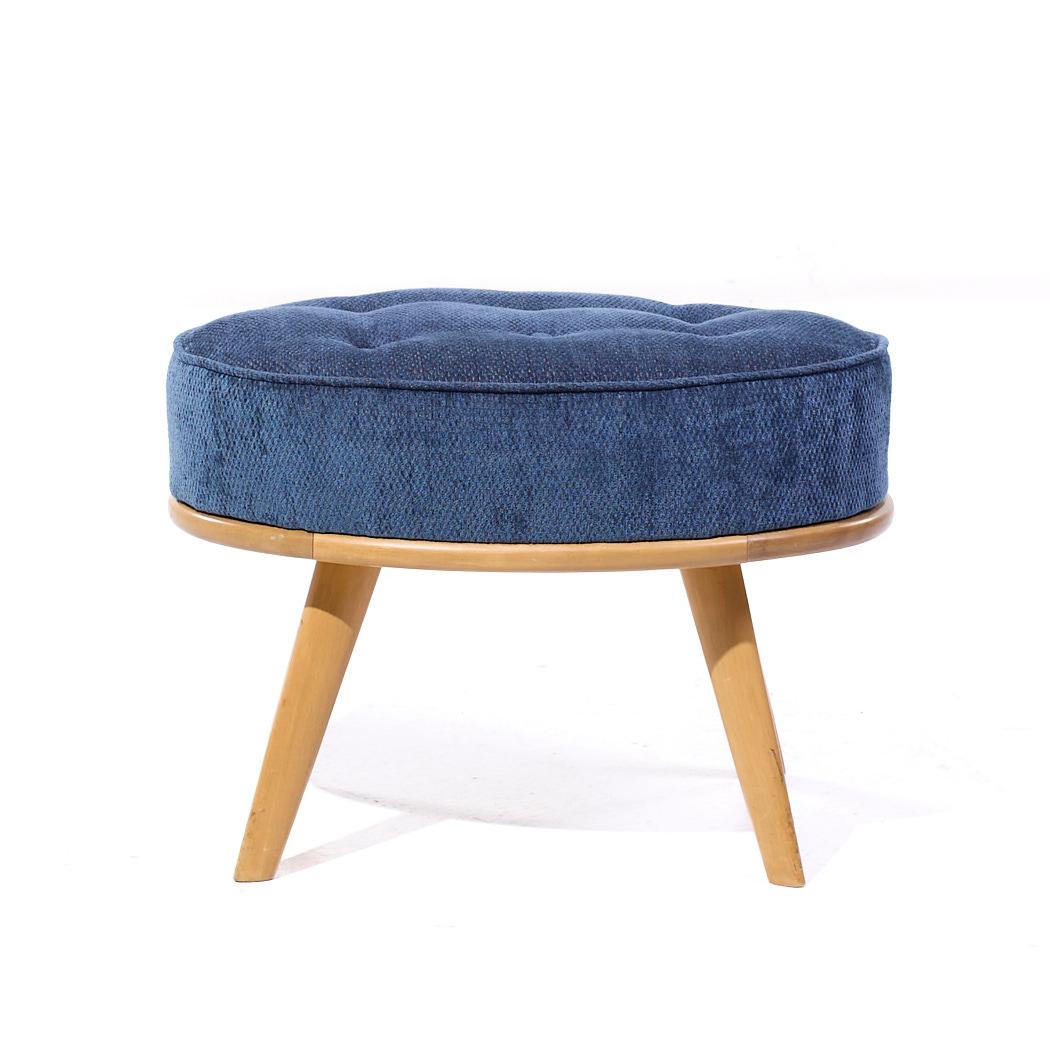 Pouf Heywood Wakefield del Medioevo

Questo pouf misura: 23 di larghezza x 17,5 di profondità x 16 di altezza

Scattiamo le nostre foto in uno studio a illuminazione controllata per mostrare il maggior numero di dettagli possibile. Non eseguiamo