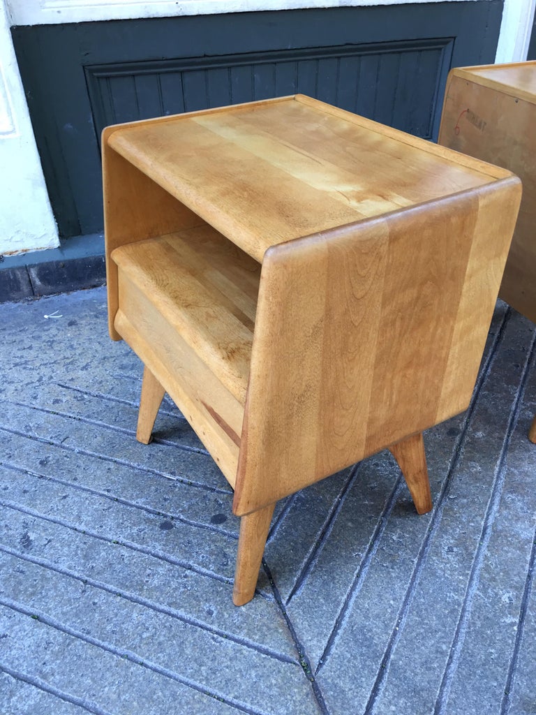 Heywood Wakefield Nightstands at 1stDibs