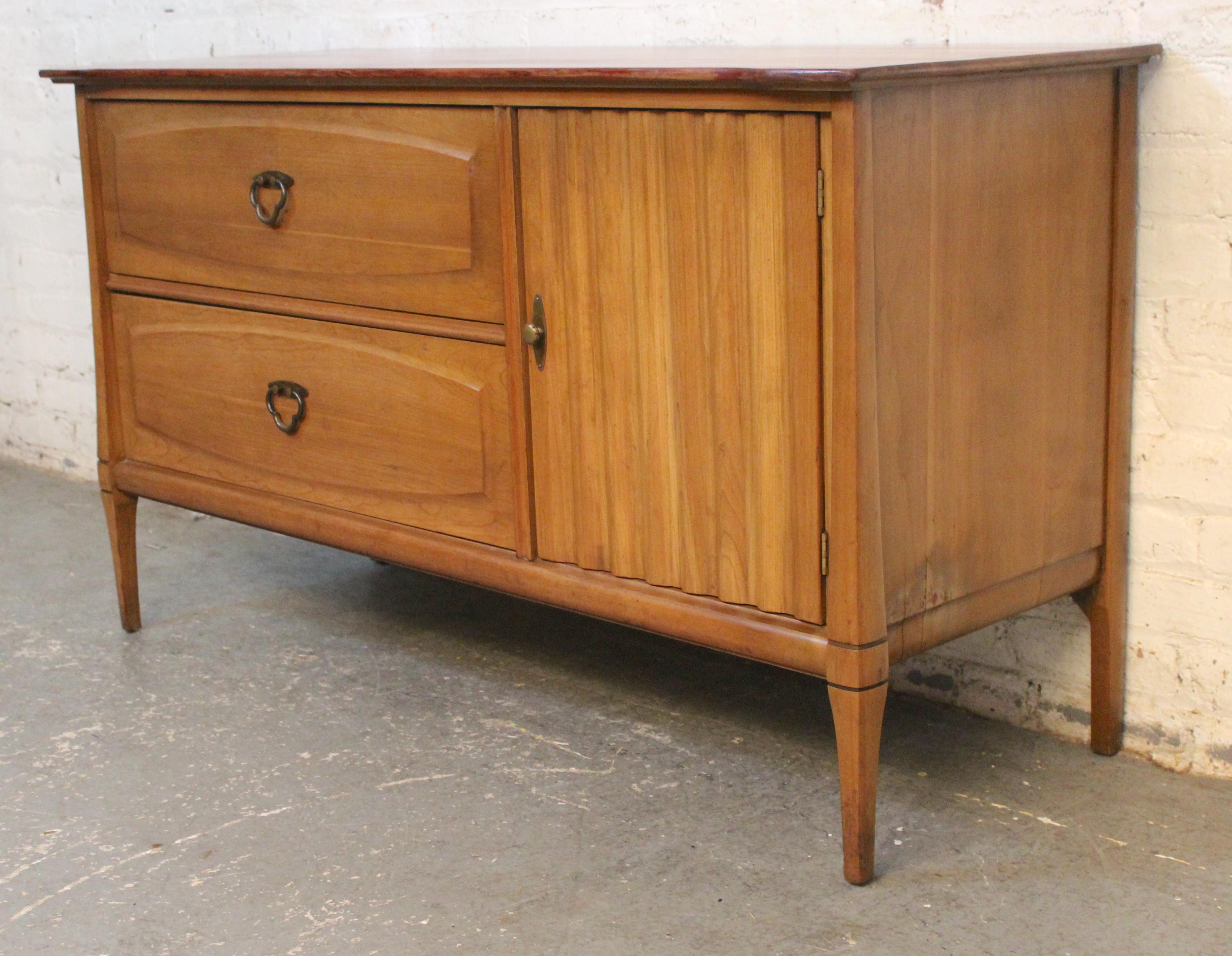 Mid-Century Modern Heywood Wakefield 