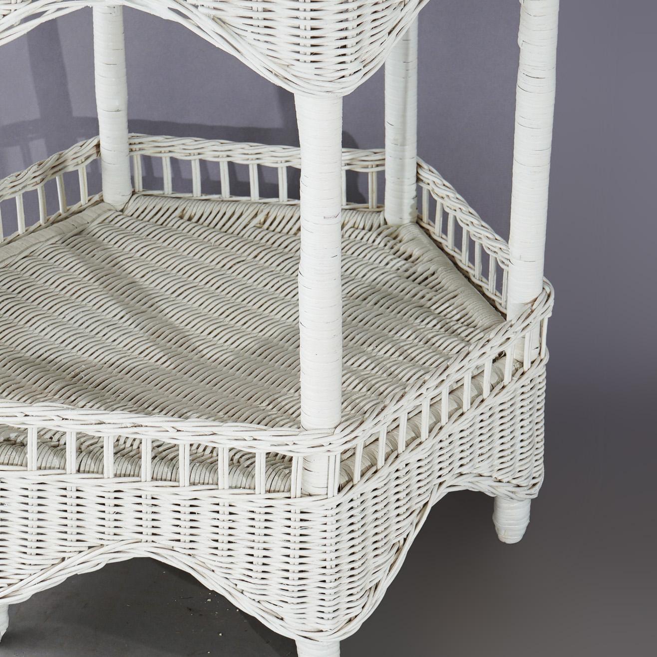 Heywood Wakefield School White Painted Wicker Table 20thC For Sale 3