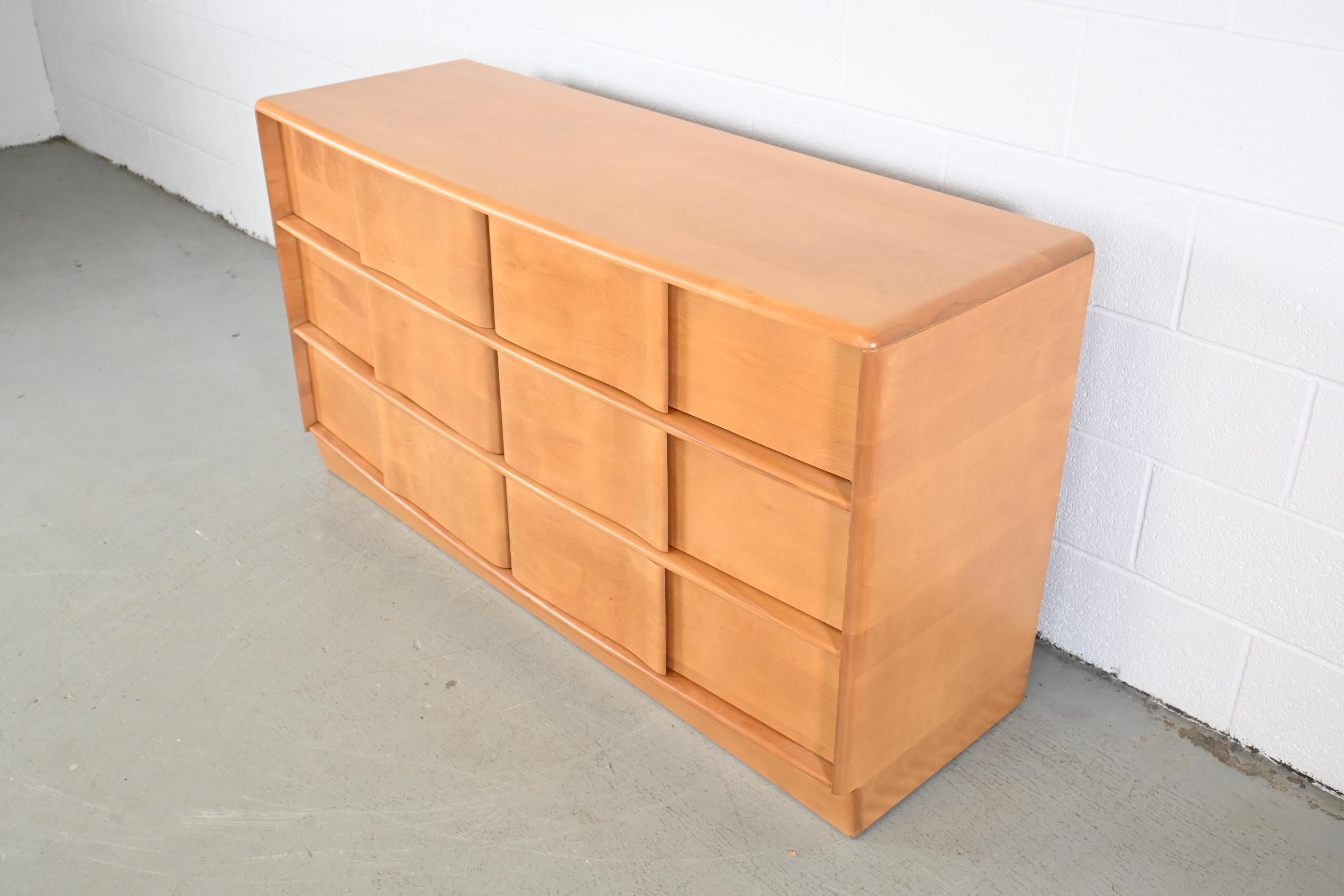 Lacquered Heywood-Wakefield Sculptura Mid-Century Modern Dresser, Newly Refinished