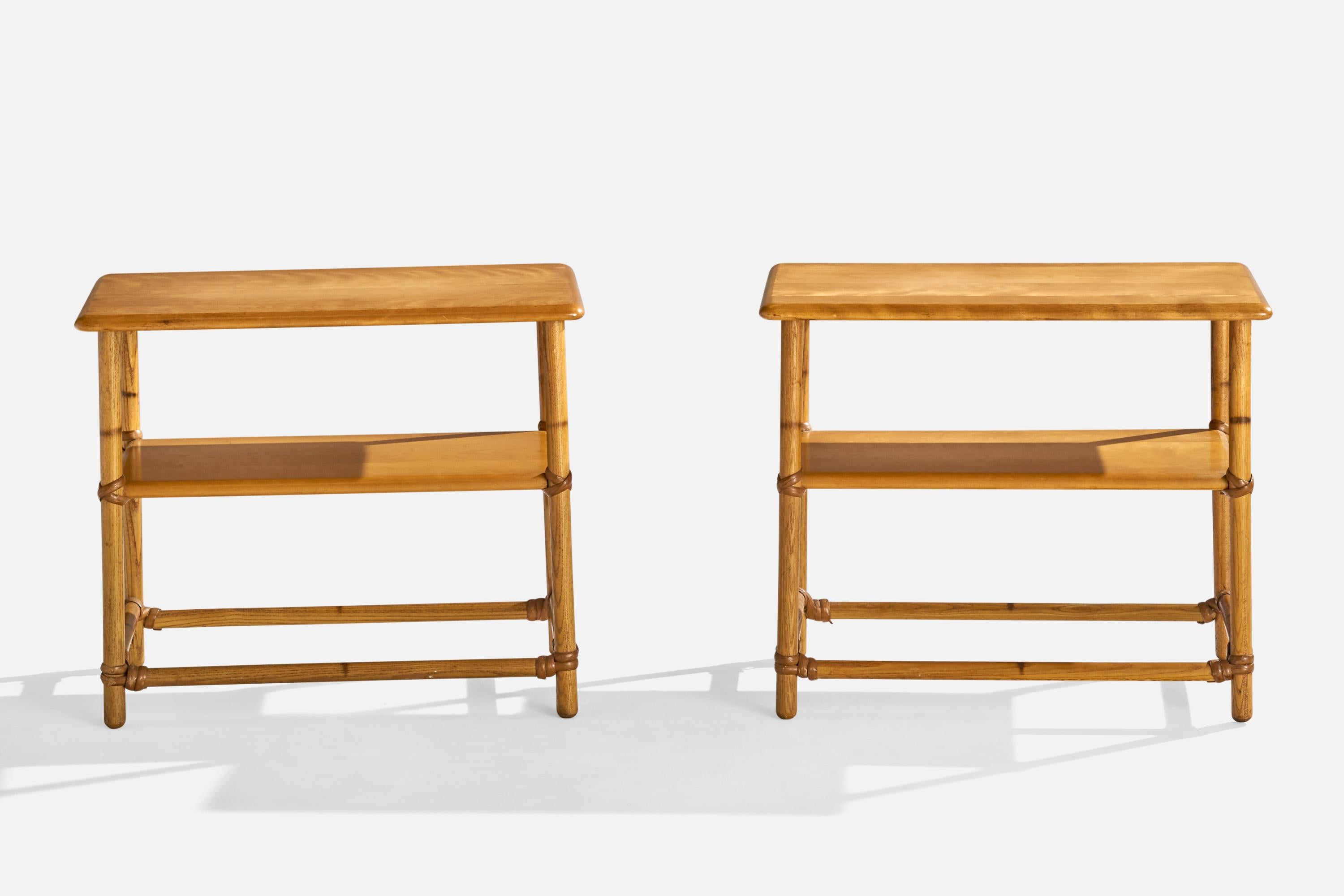 Mid-Century moderno Heywood Wakefield, Tavolini, Oak, Rattan, USA, anni '50 in vendita