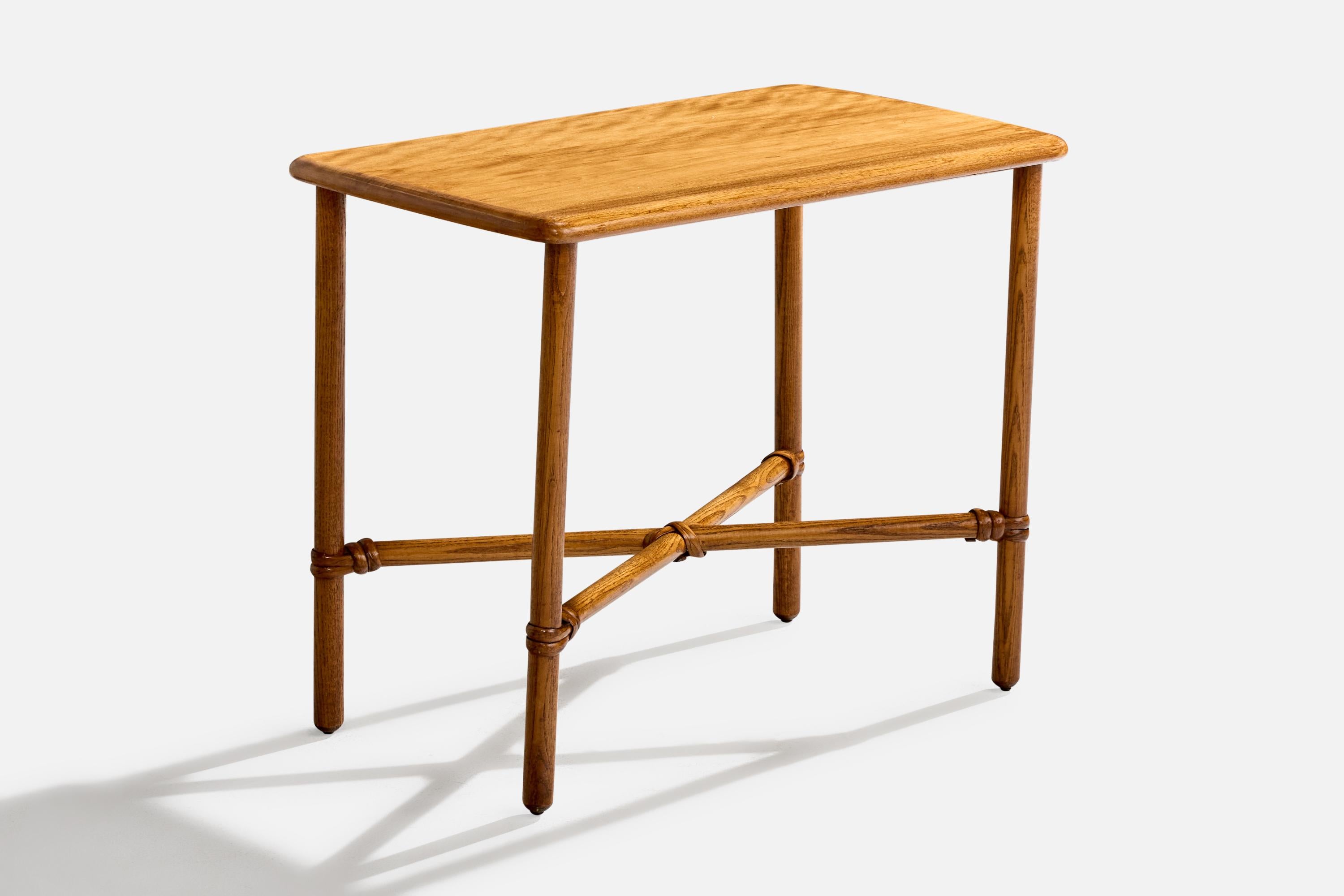 Américain Heywood Wakefield, Side Tables, Oak, Rattan, USA, 1950s en vente